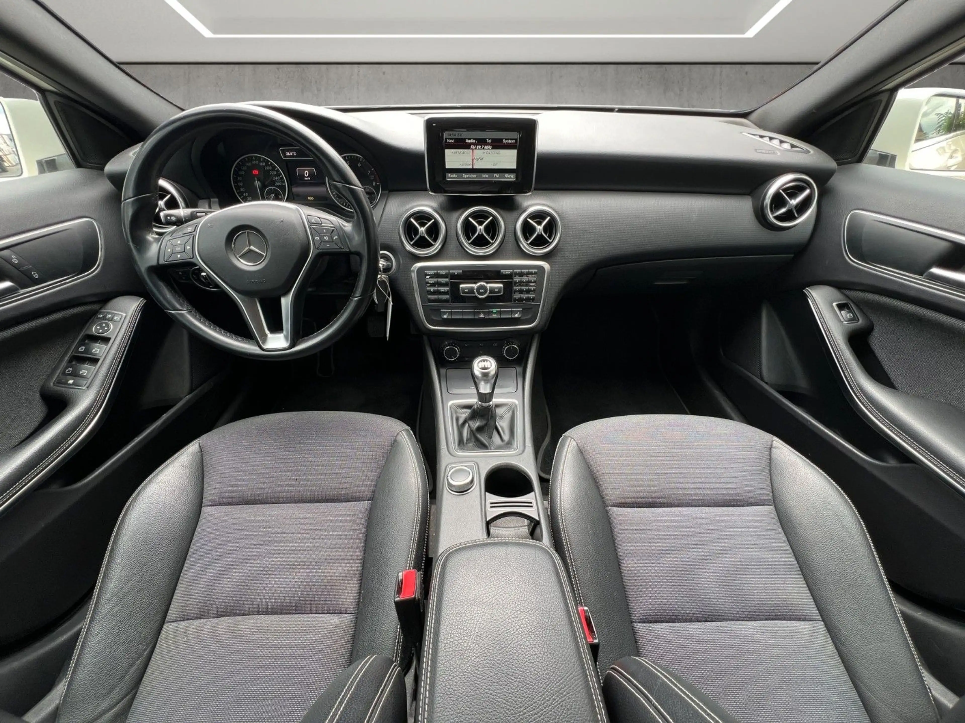 Mercedes-Benz A 180 A A 180 BlueEfficiency — photo 11