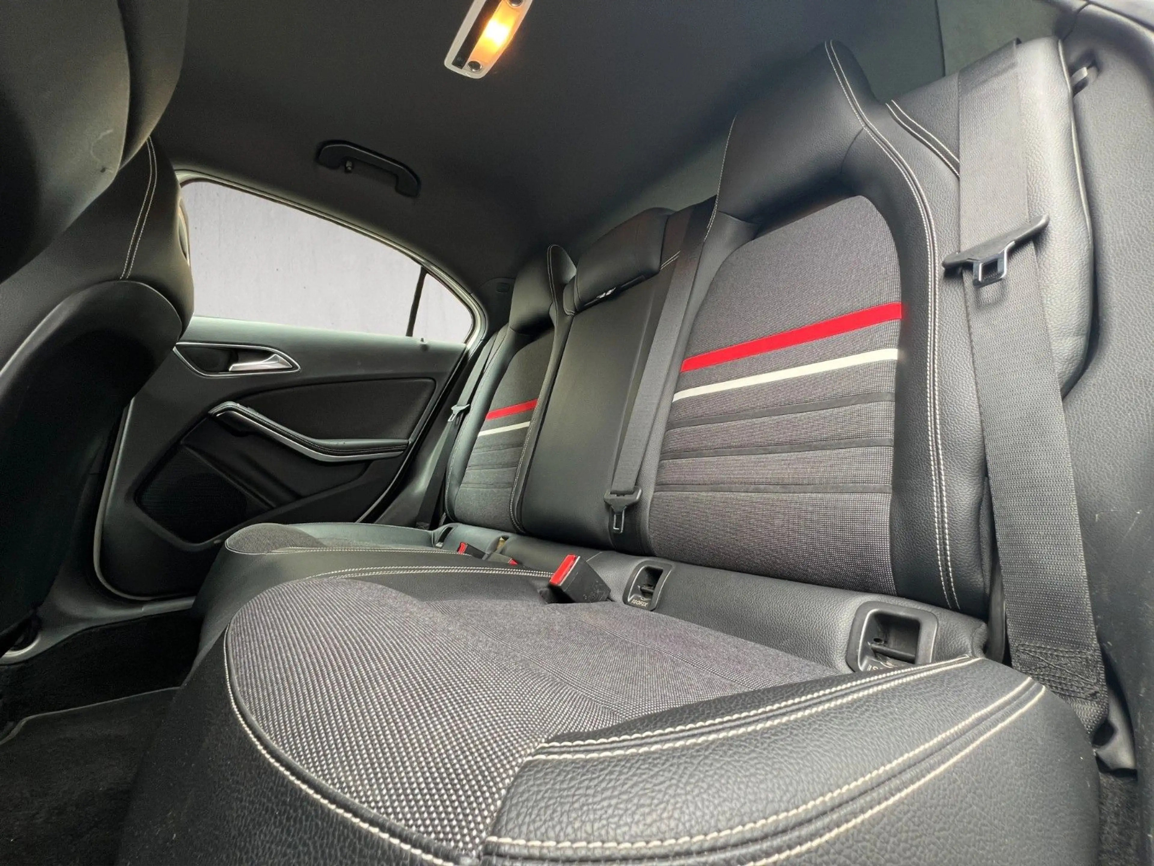 Mercedes-Benz A 180 A A 180 BlueEfficiency — photo 10