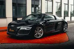 Audi R8 V10+ COUPÉ