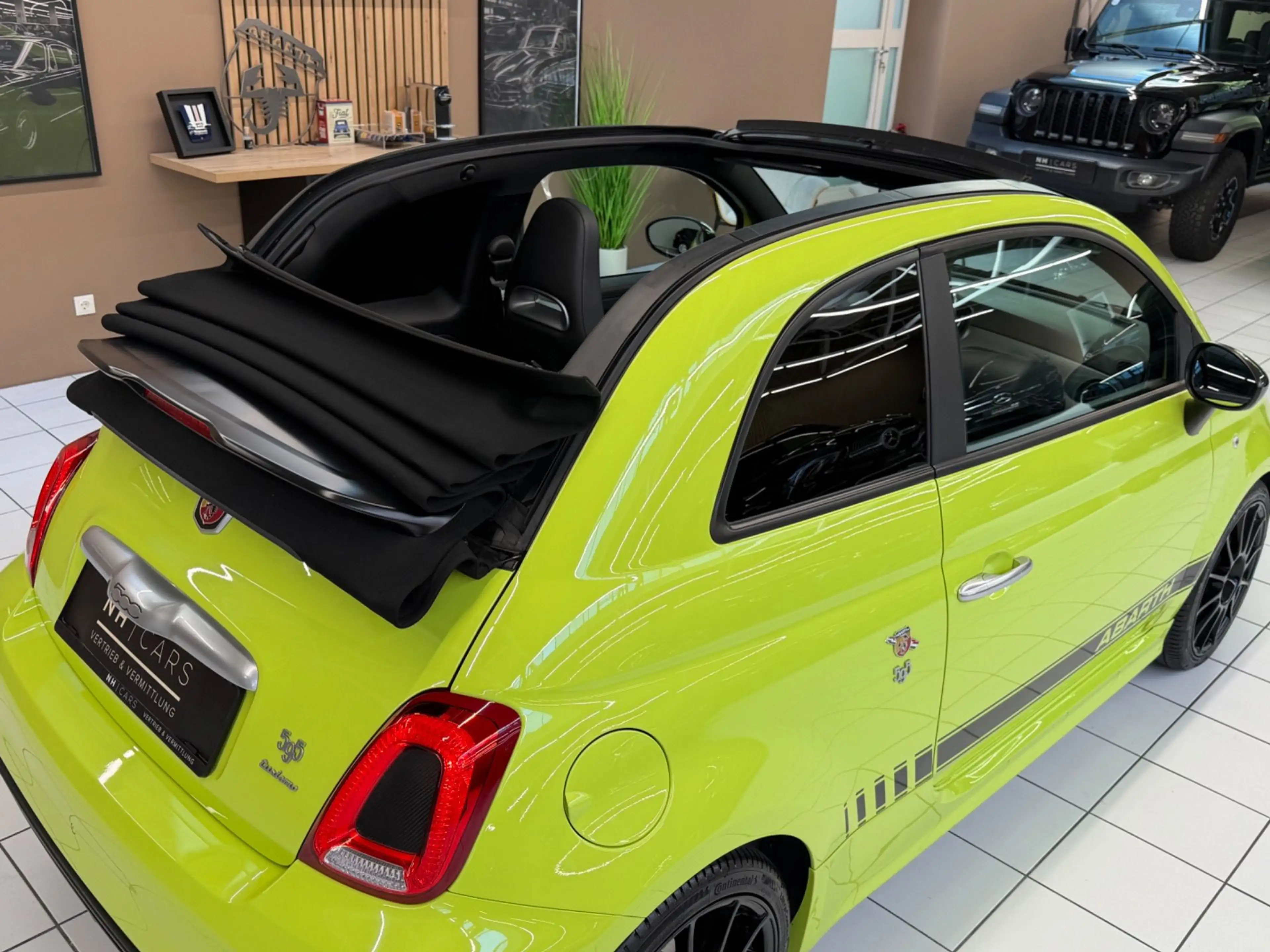 Abarth 595 Turismo Automatik / Xenon/AppleCarplay/ — photo 11