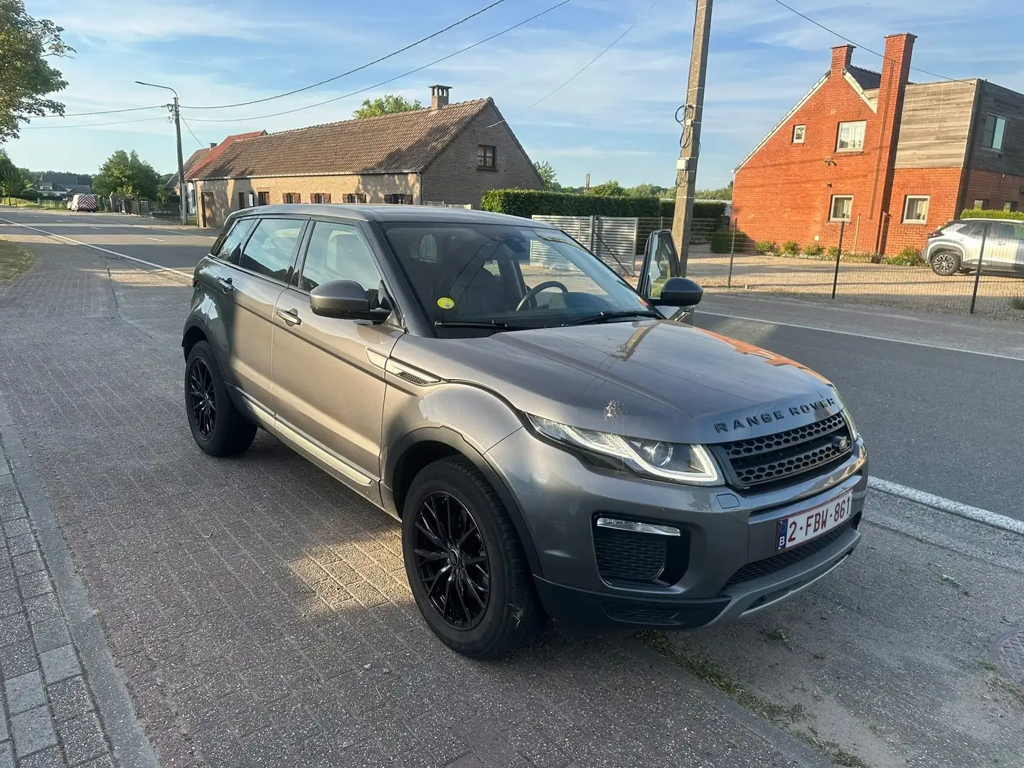 Land Rover Range Rover Evoque - 1