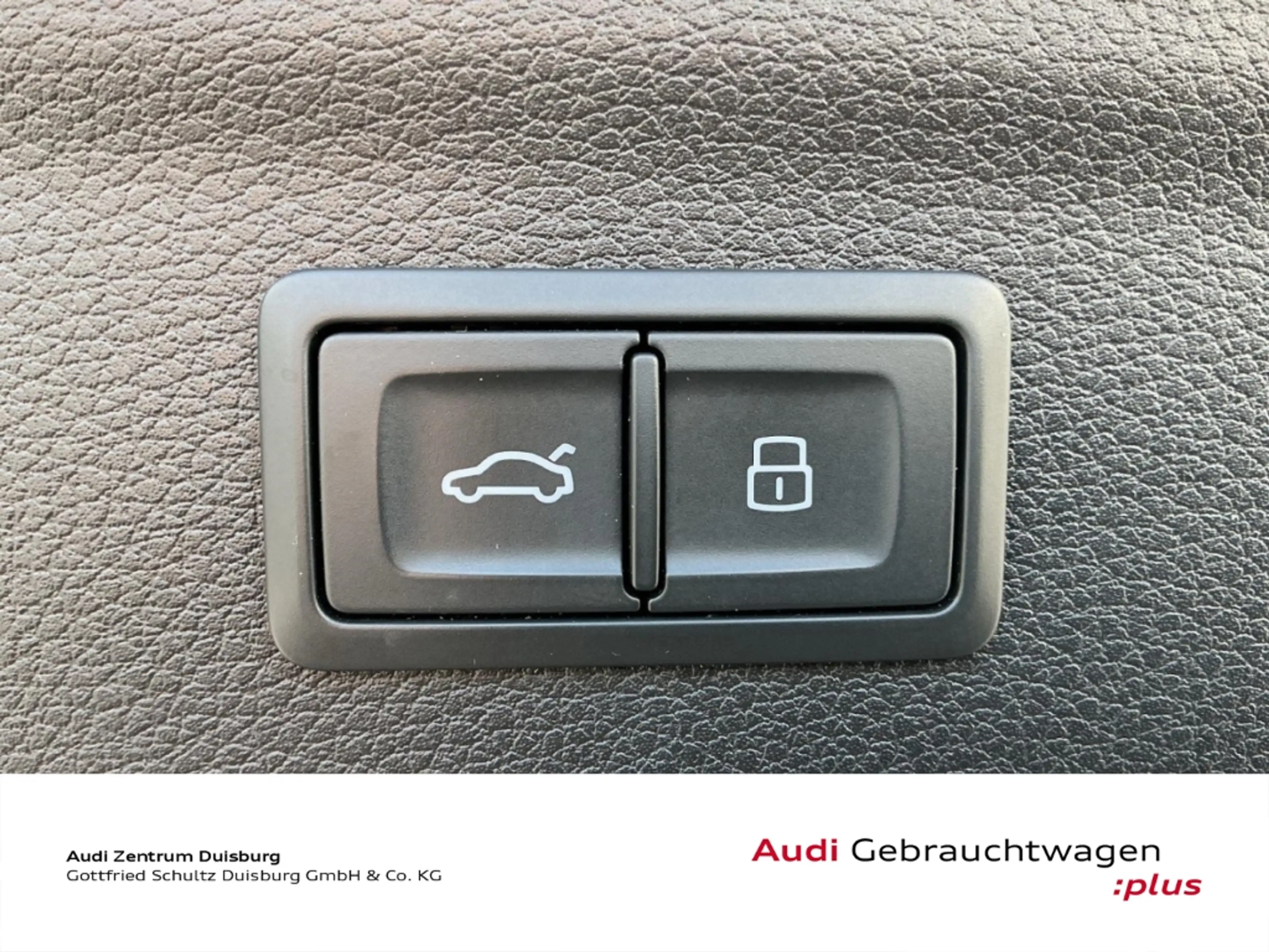 Audi Q3 — photo 11