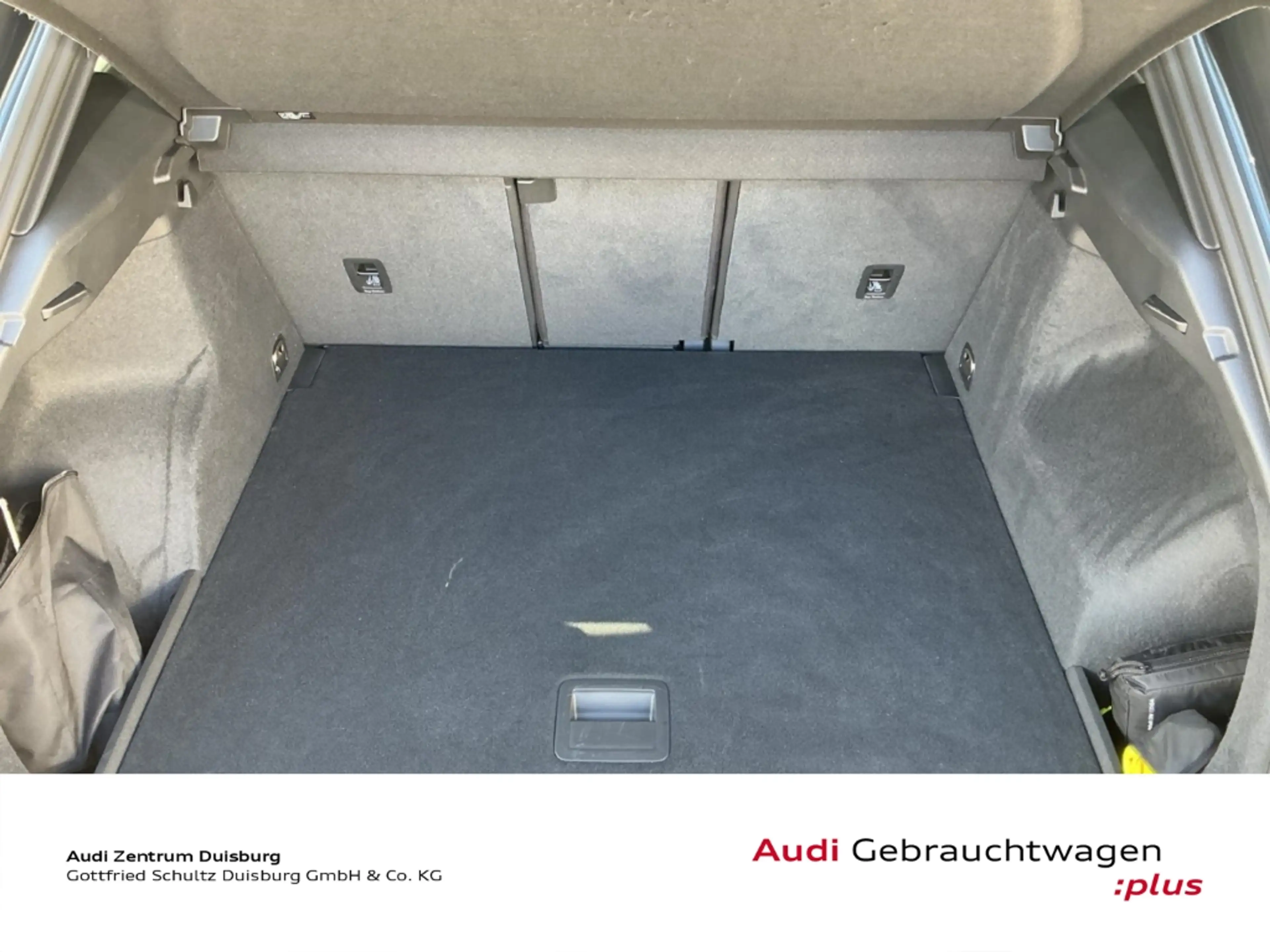 Audi Q3 — photo 9