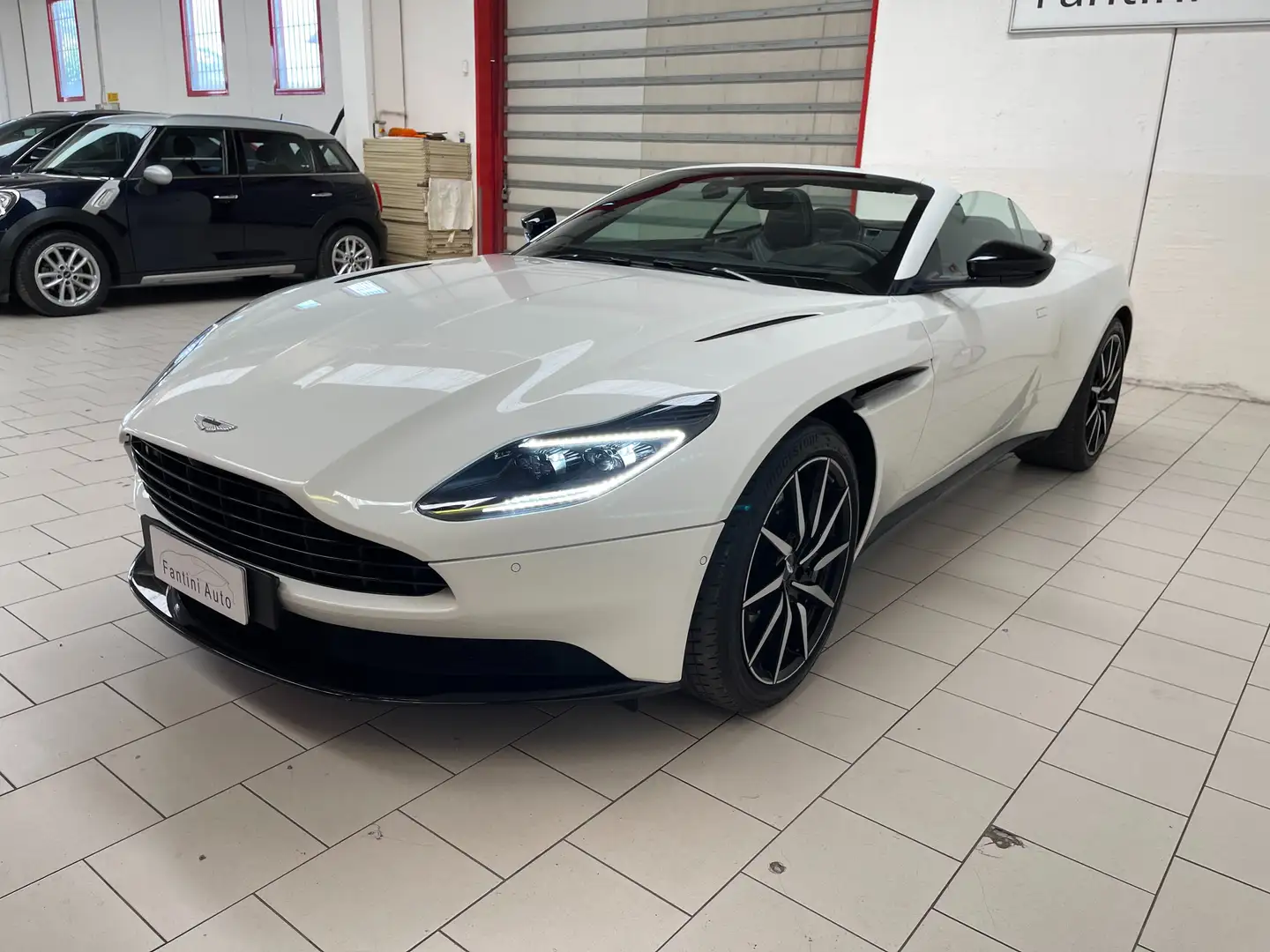 Aston Martin DB11 Volante 4.0 V8 -Unico Proprietario-Dettagli in Bio Blanco - 2