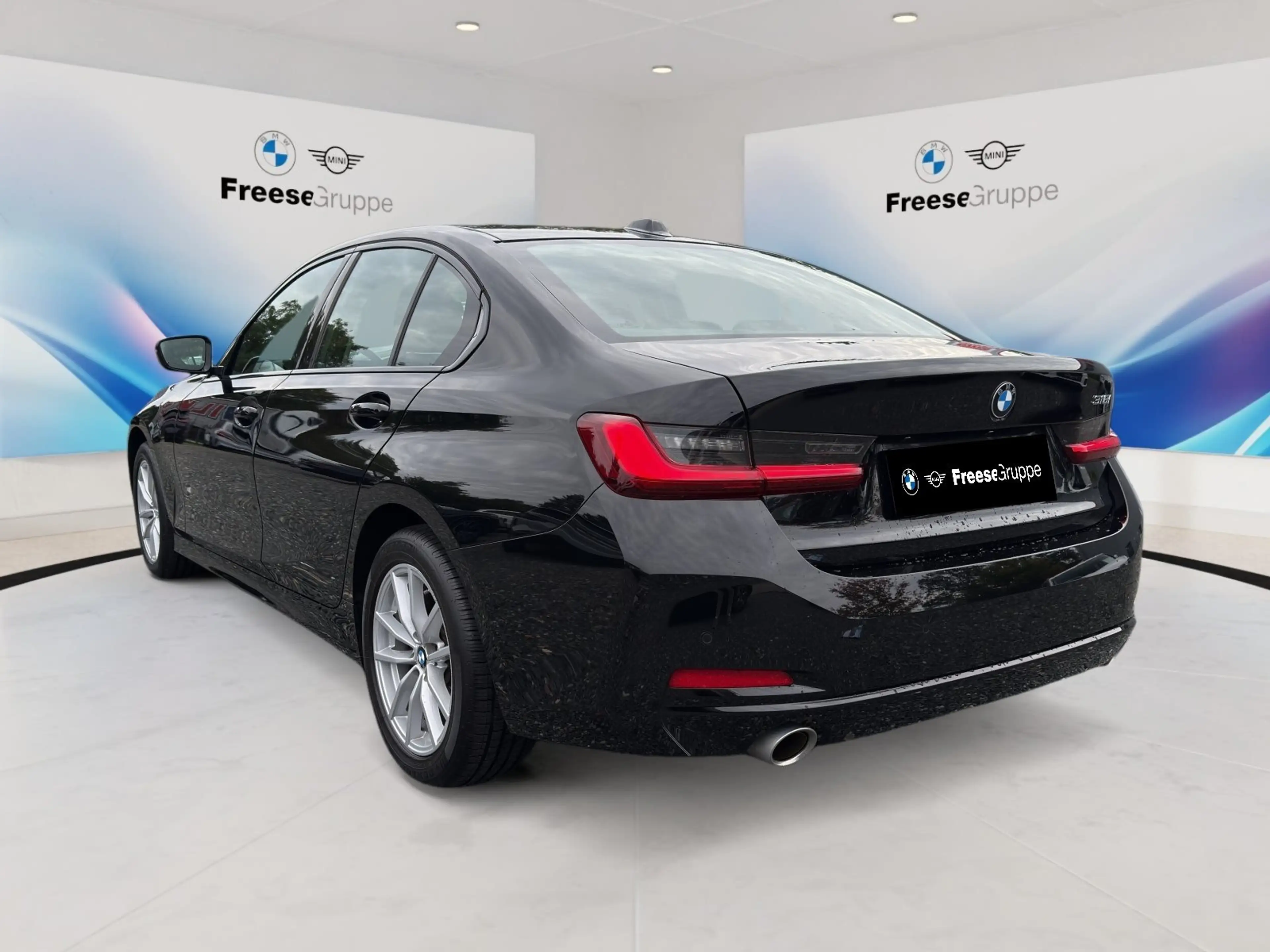 BMW 318 i NAVI GRA PDC — photo 4