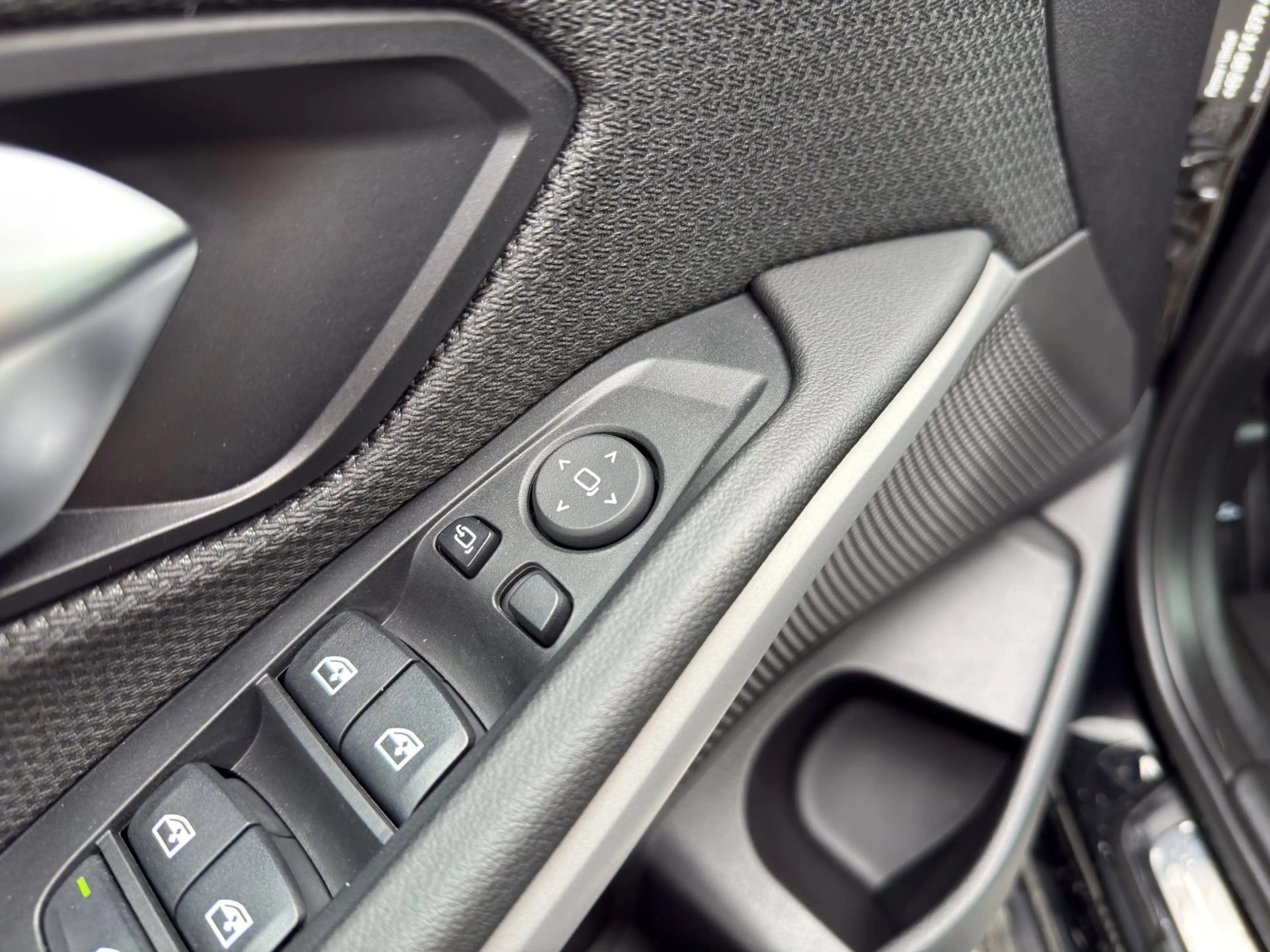 BMW 318 i NAVI GRA PDC — photo 22