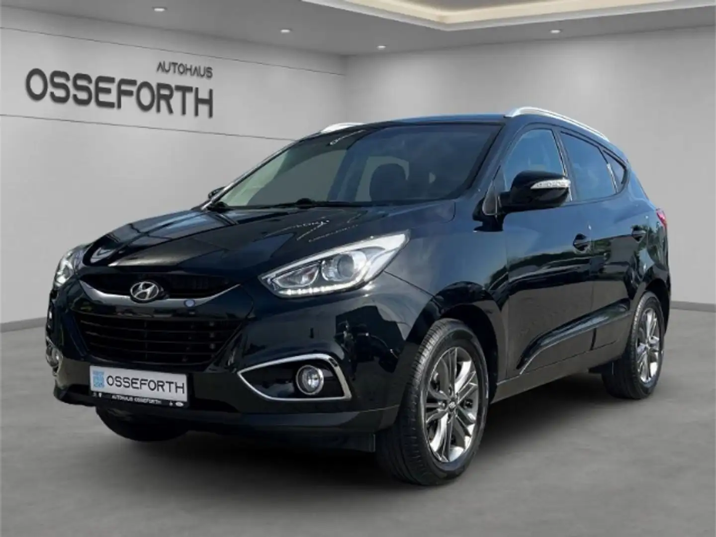 Hyundai iX35 Fifa World Cup Edition 2,0D 136PS AT AWD Schwarz - 1
