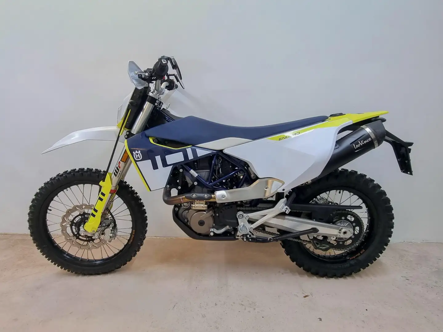 Husqvarna 701 Enduro Bleu - 1