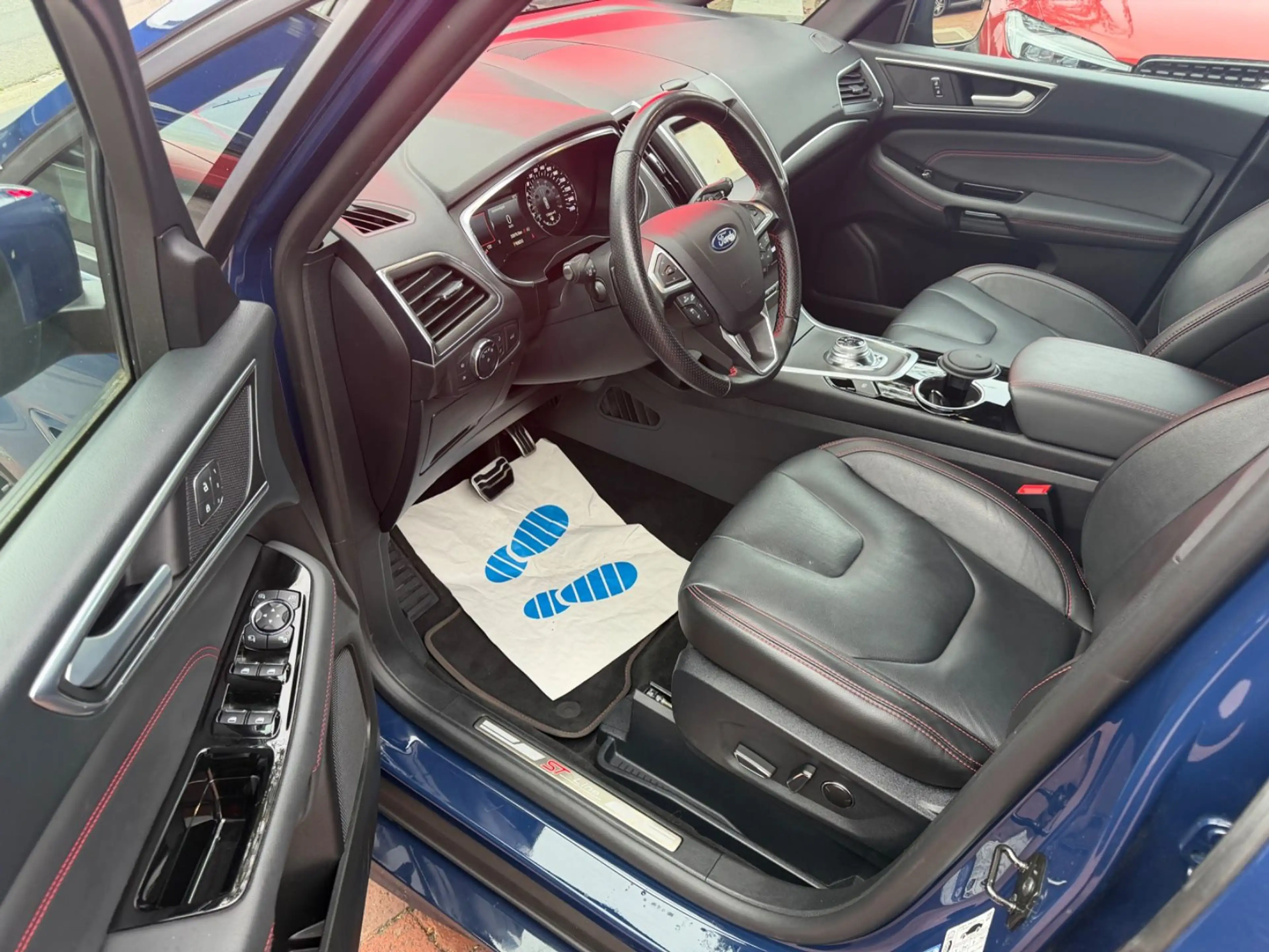 Ford S-Max S-MAX ST-Line Leder-7Sitze+RFK+ACC — photo 4