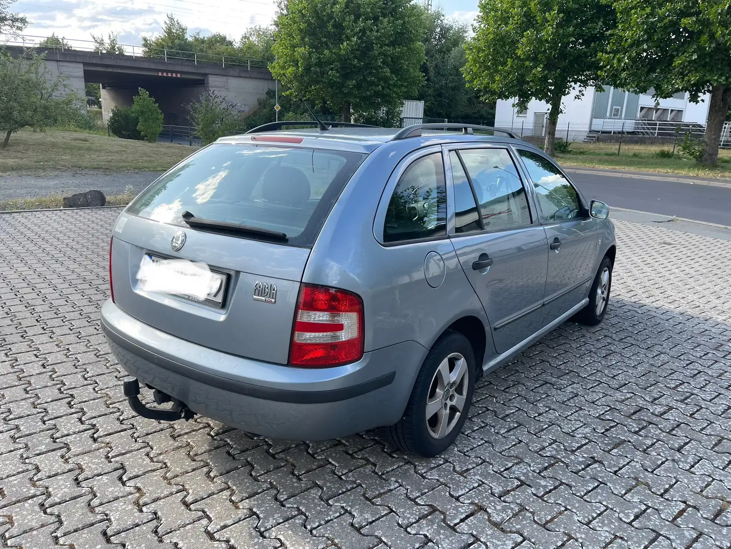 Skoda Fabia Extra Gris - 2