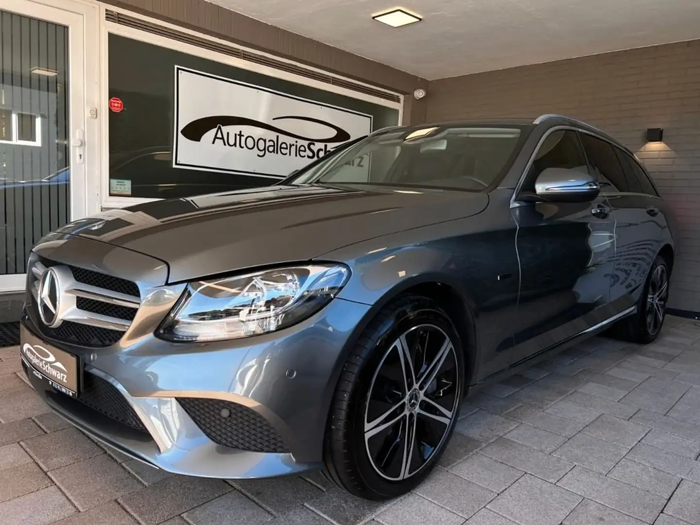 Mercedes-Benz C 300 C 300 de T 9G-TRONIC Avantgarde Grijs - 1