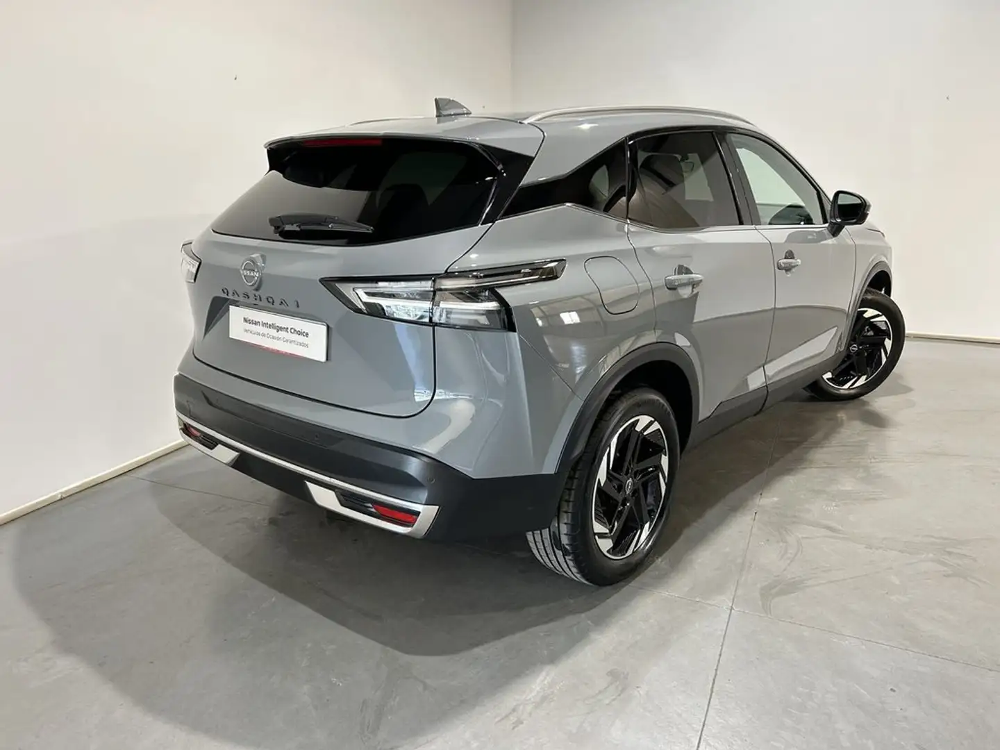 Nissan Qashqai 1.3DIG-T 140cvMHEV 4X2 N-Connecta Burdeos - 2