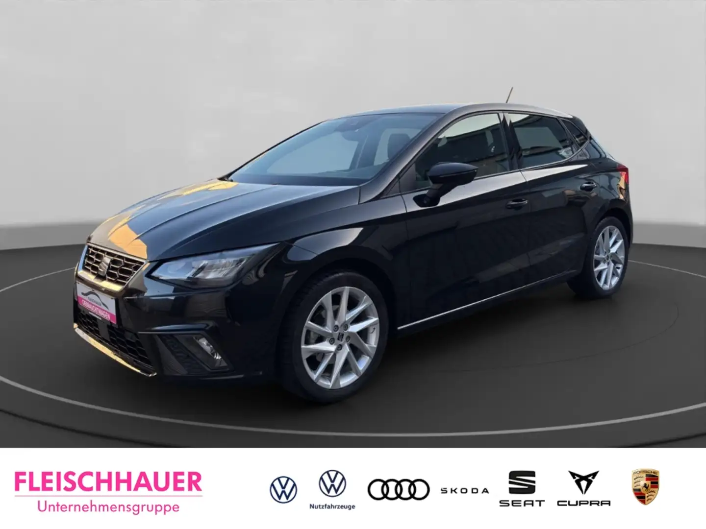 SEAT Ibiza FR 1.0 TSI 85 kW (115 PS) 6-Gang SH Einparkhilfe v Schwarz - 1