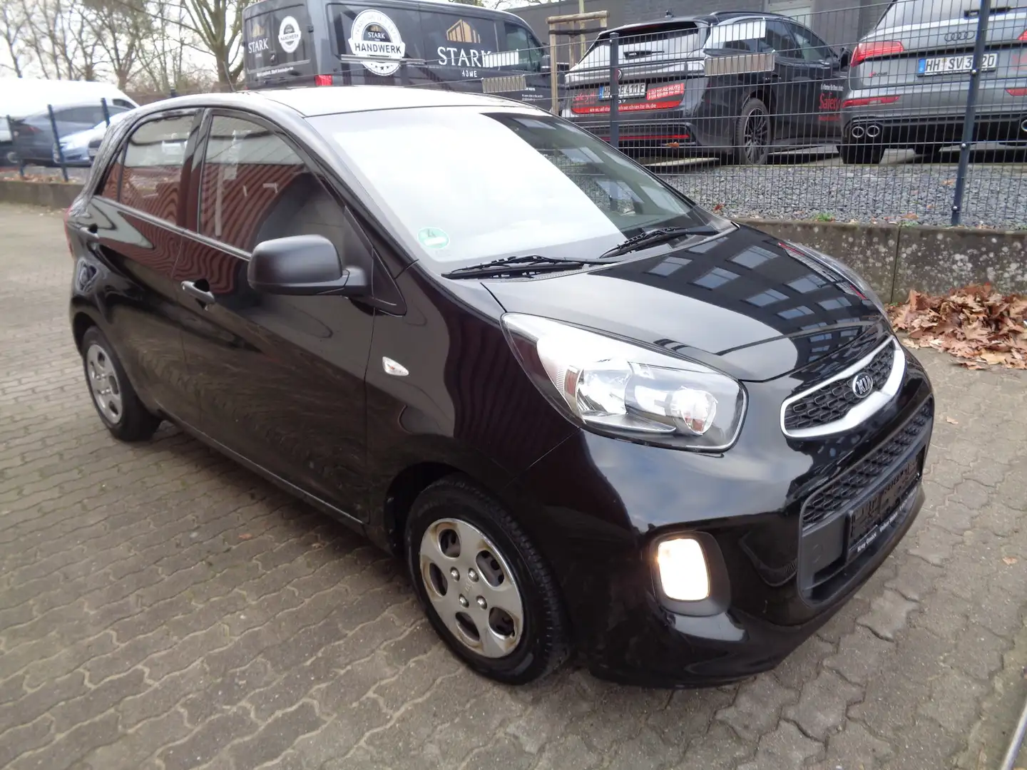 Kia Picanto 1.0 Start, Klima, Ganzjahresreifen, 1.Hd Schwarz - 1
