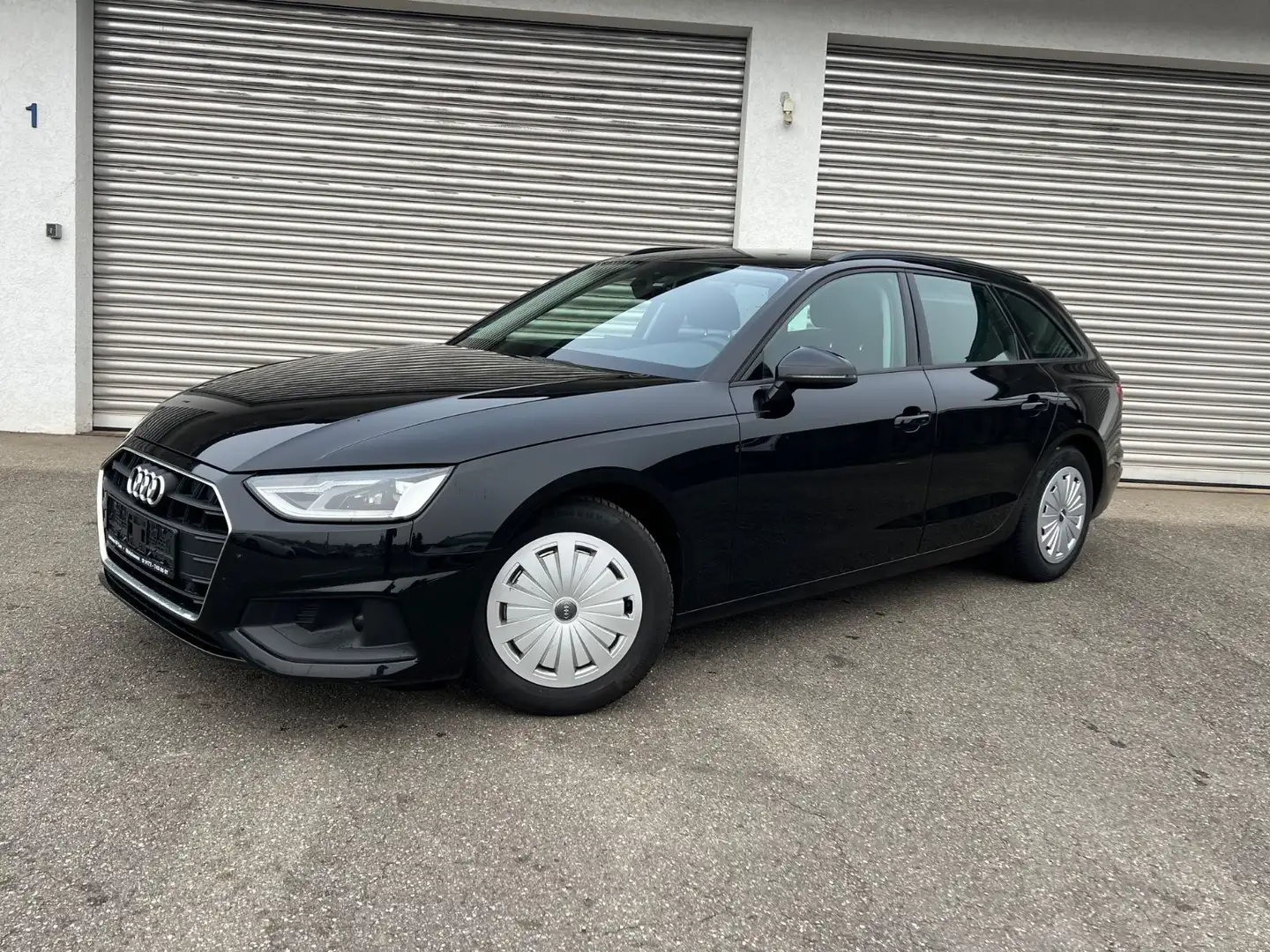 Audi A4 Avant 35 TDI/S troni/Navi/Virtual//ACC/Sitzhe Schwarz - 1