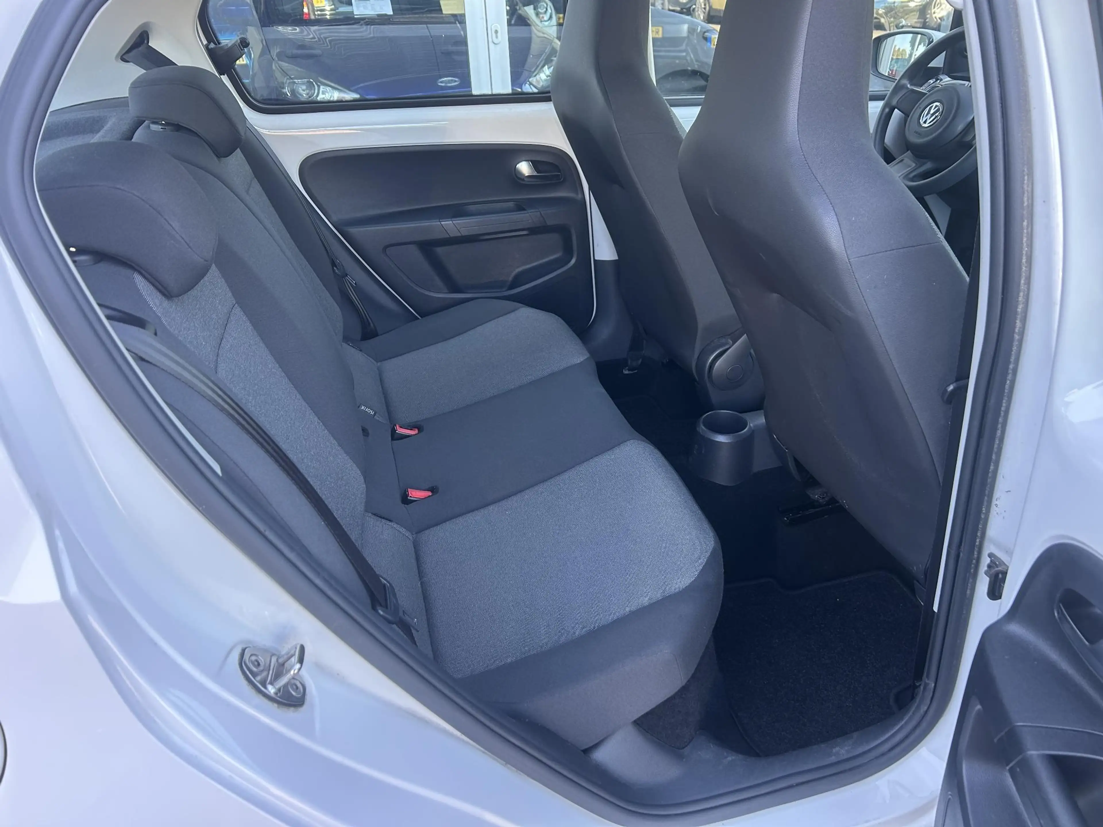 Volkswagen up! 1.0 move up! BlueMotion nieuwstaat/airco/elektrisc — photo 2
