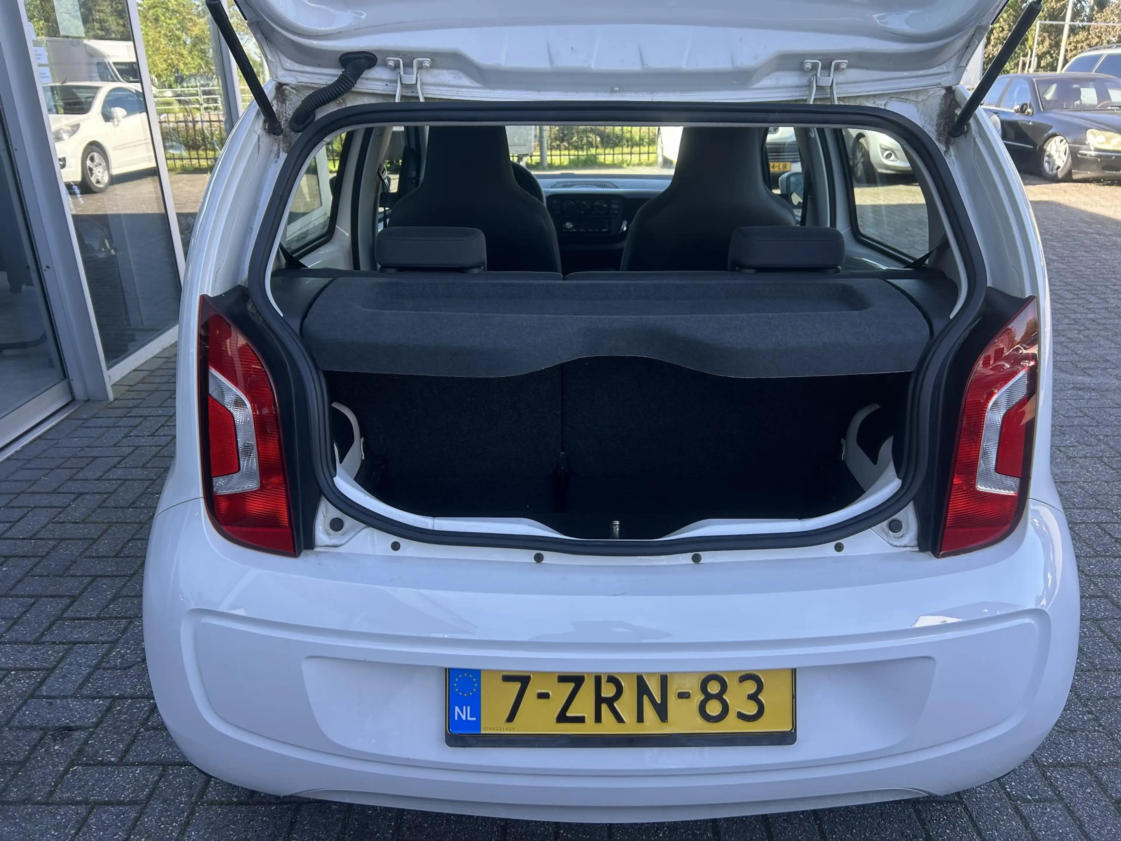 Volkswagen up! 1.0 move up! BlueMotion nieuwstaat/airco/elektrisc