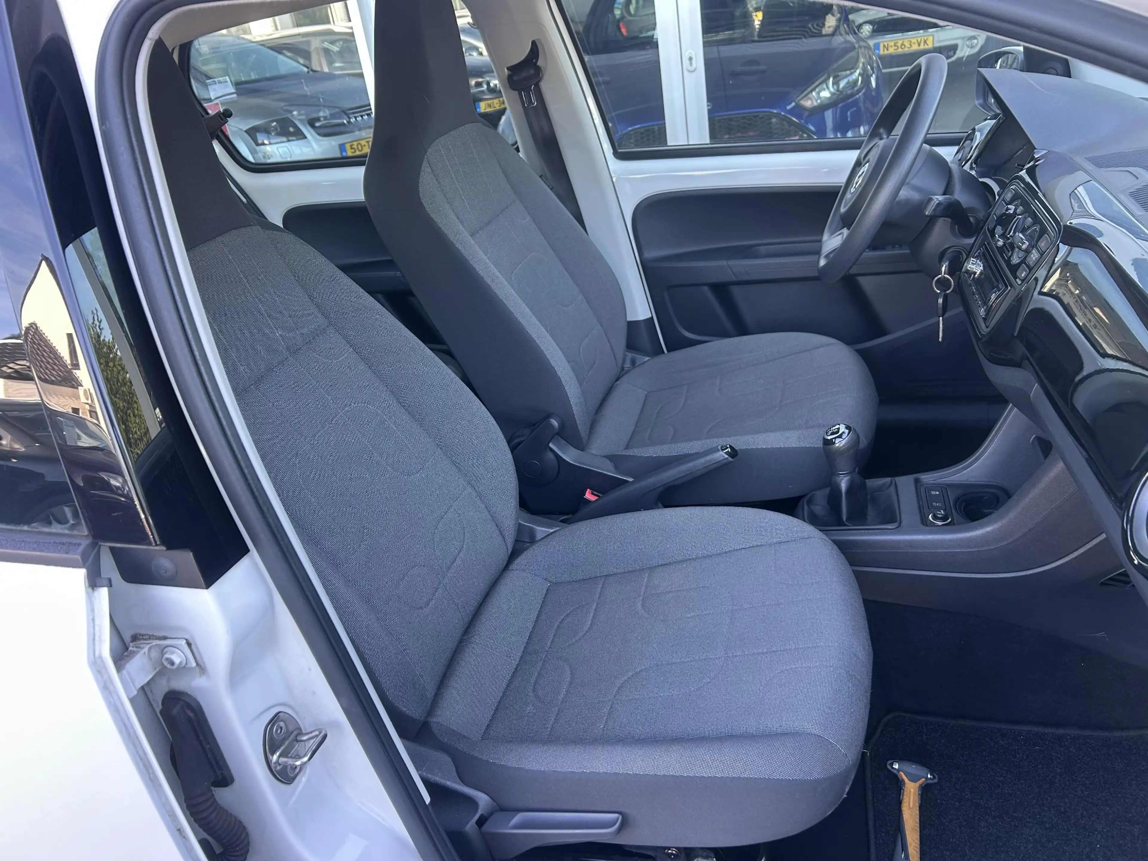 Volkswagen up! 1.0 move up! BlueMotion nieuwstaat/airco/elektrisc — photo 14