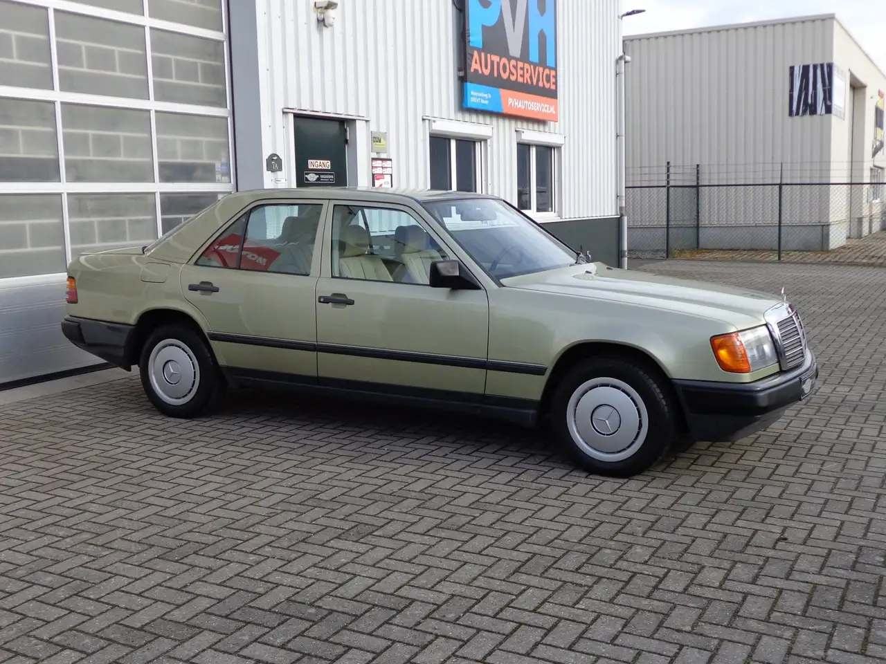 Mercedes-Benz 500 200-500 (W124) 230 E Belastingvrij zeer mooi, foto 7