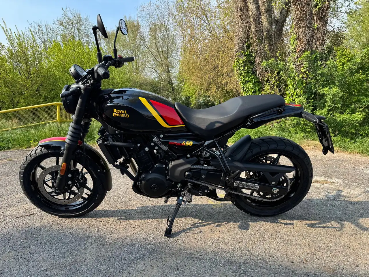 Royal Enfield Guerillia 450