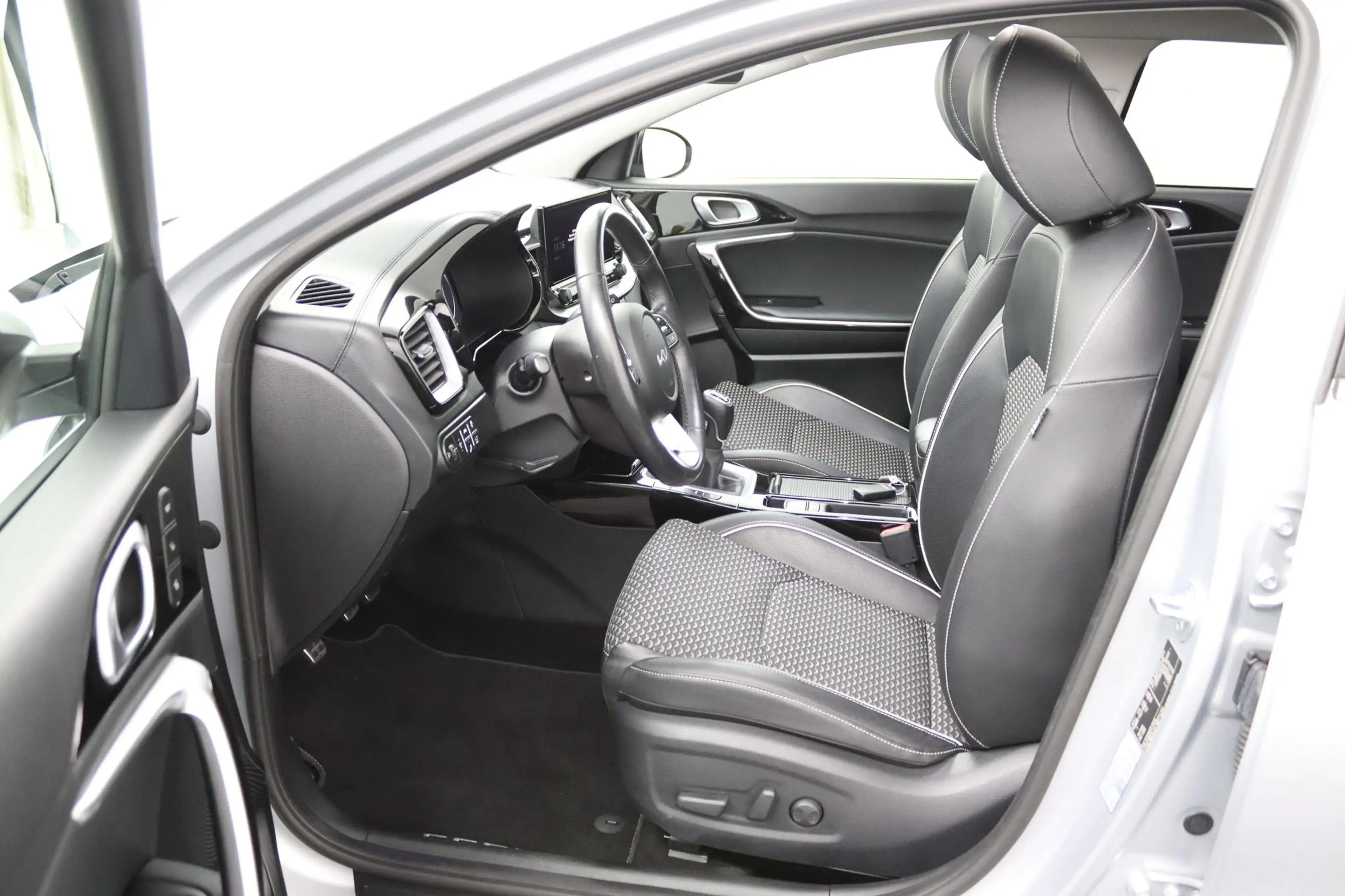 Kia Ceed SW / cee'd SW Sportswagon 1.0 T-GDi ExecutiveLine Panoramadak! R — photo 24