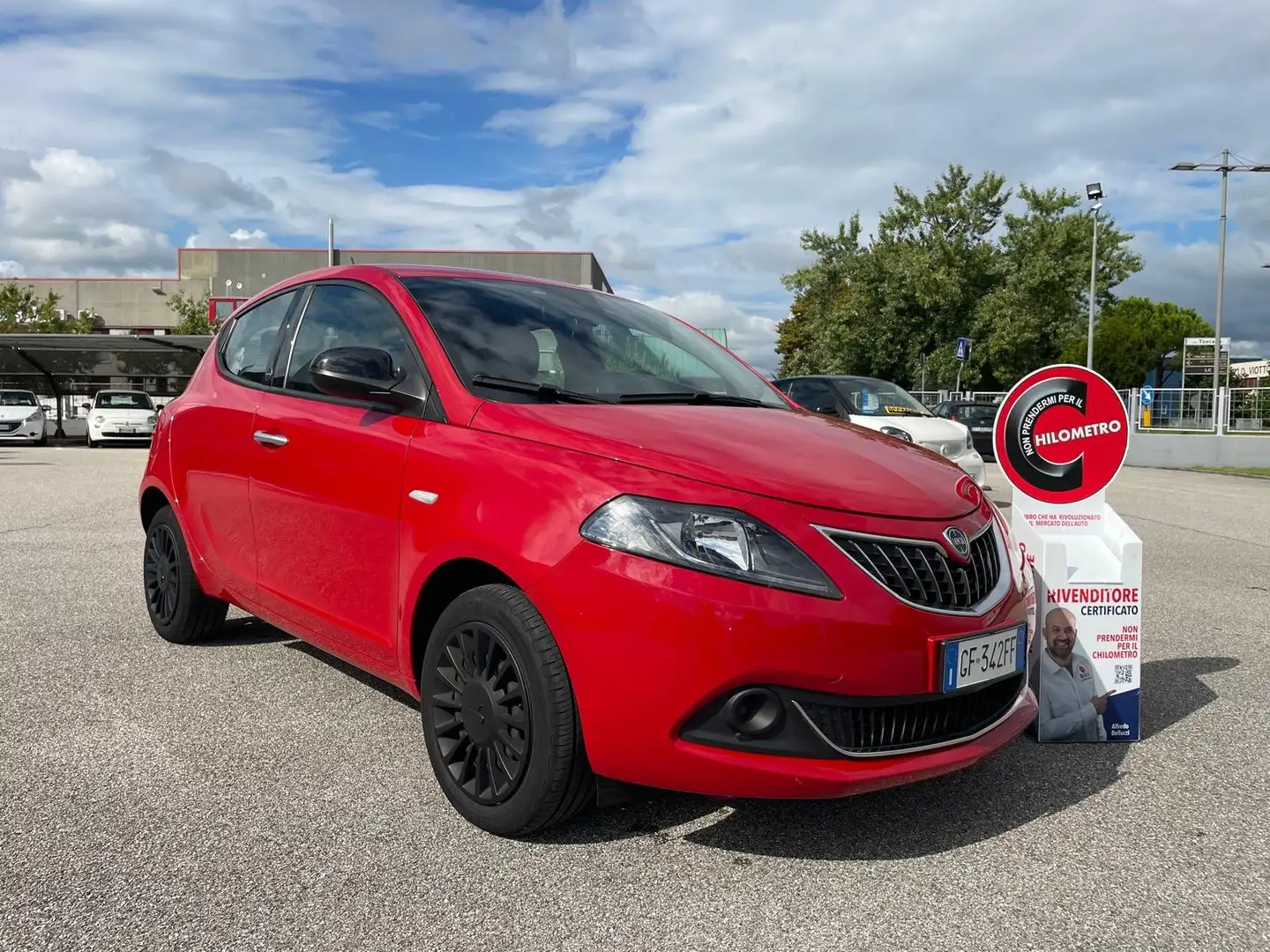 Lancia Ypsilon Ypsilon III MY22 1.0 firefly hybrid Silver 5 Posti Rosso - 2