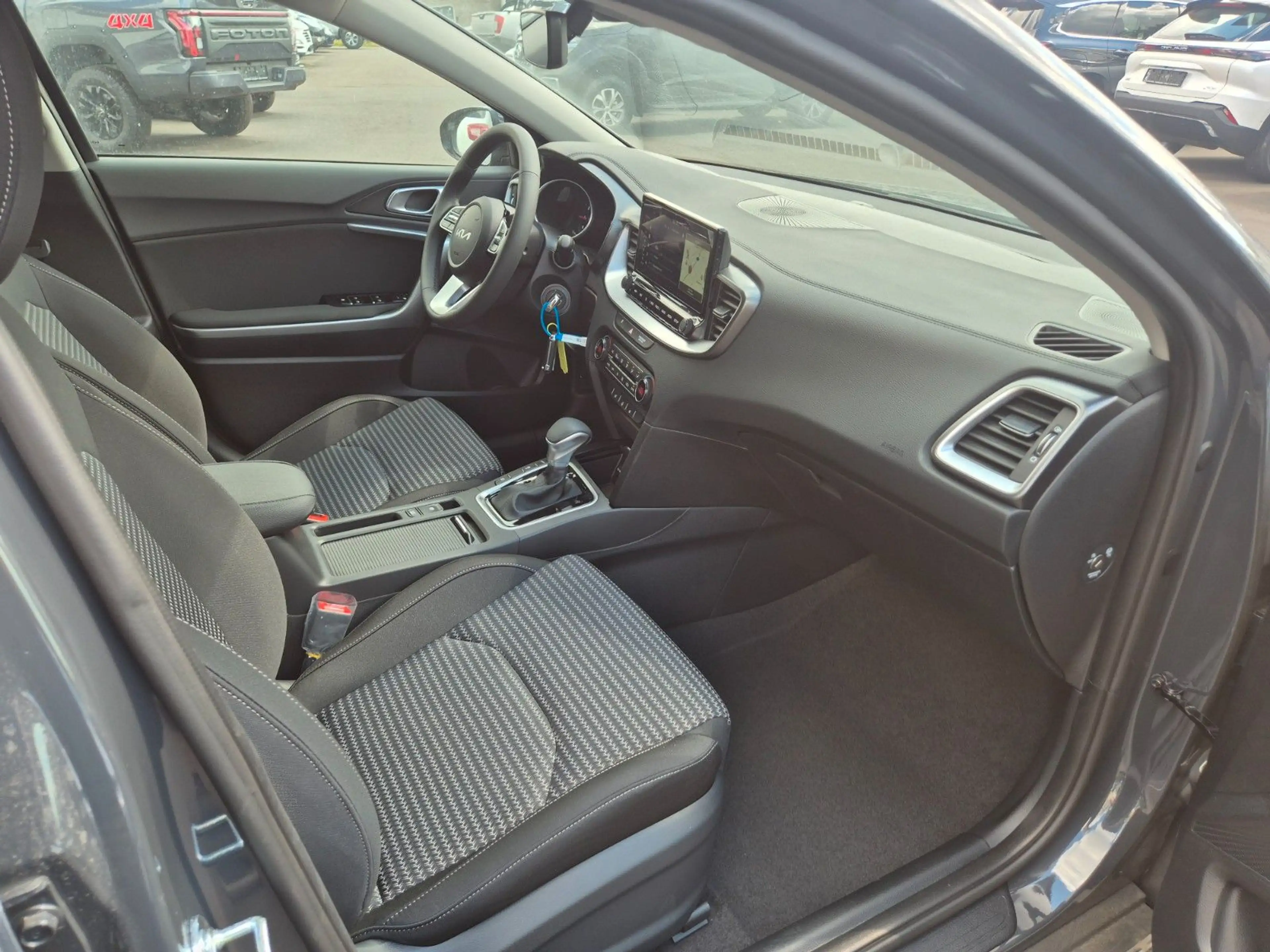 Kia XCeed Autom., LED Navi, Winterp. — photo 29
