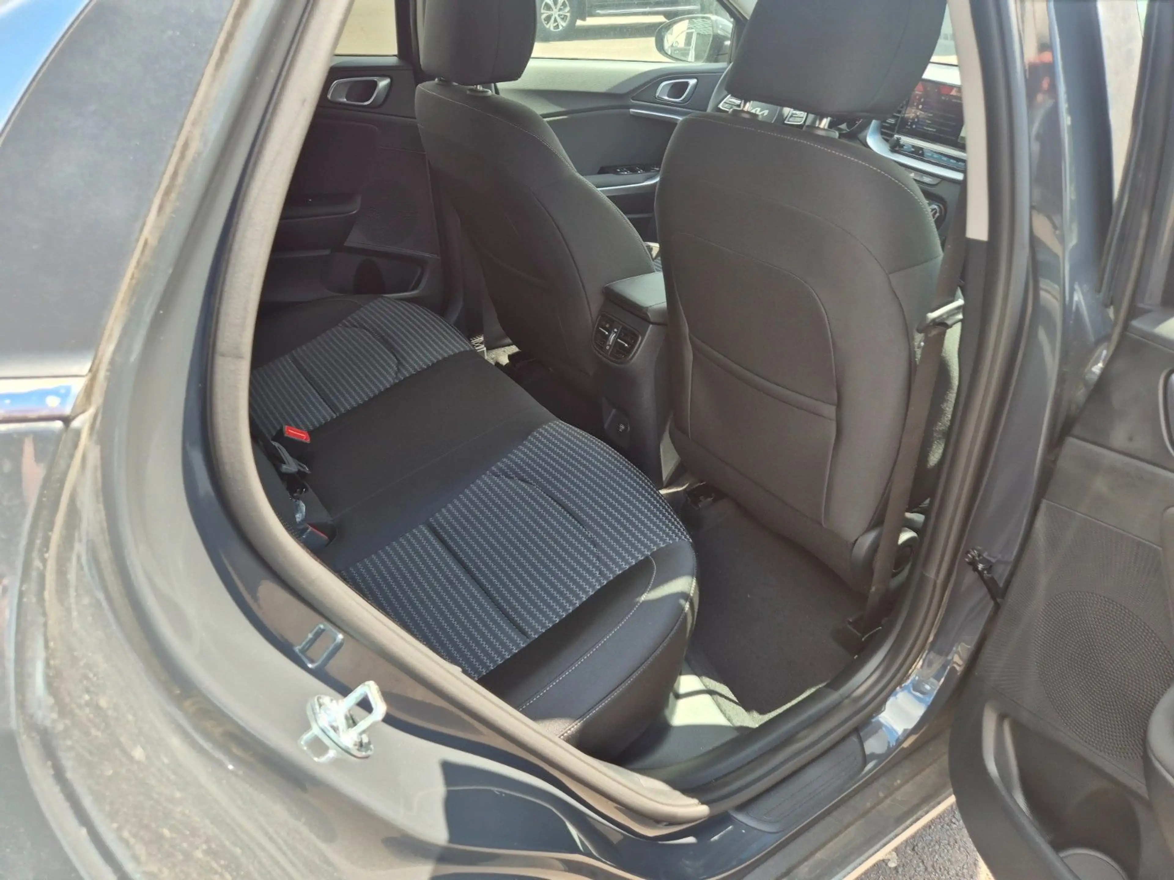 Kia XCeed Autom., LED Navi, Winterp. — photo 32