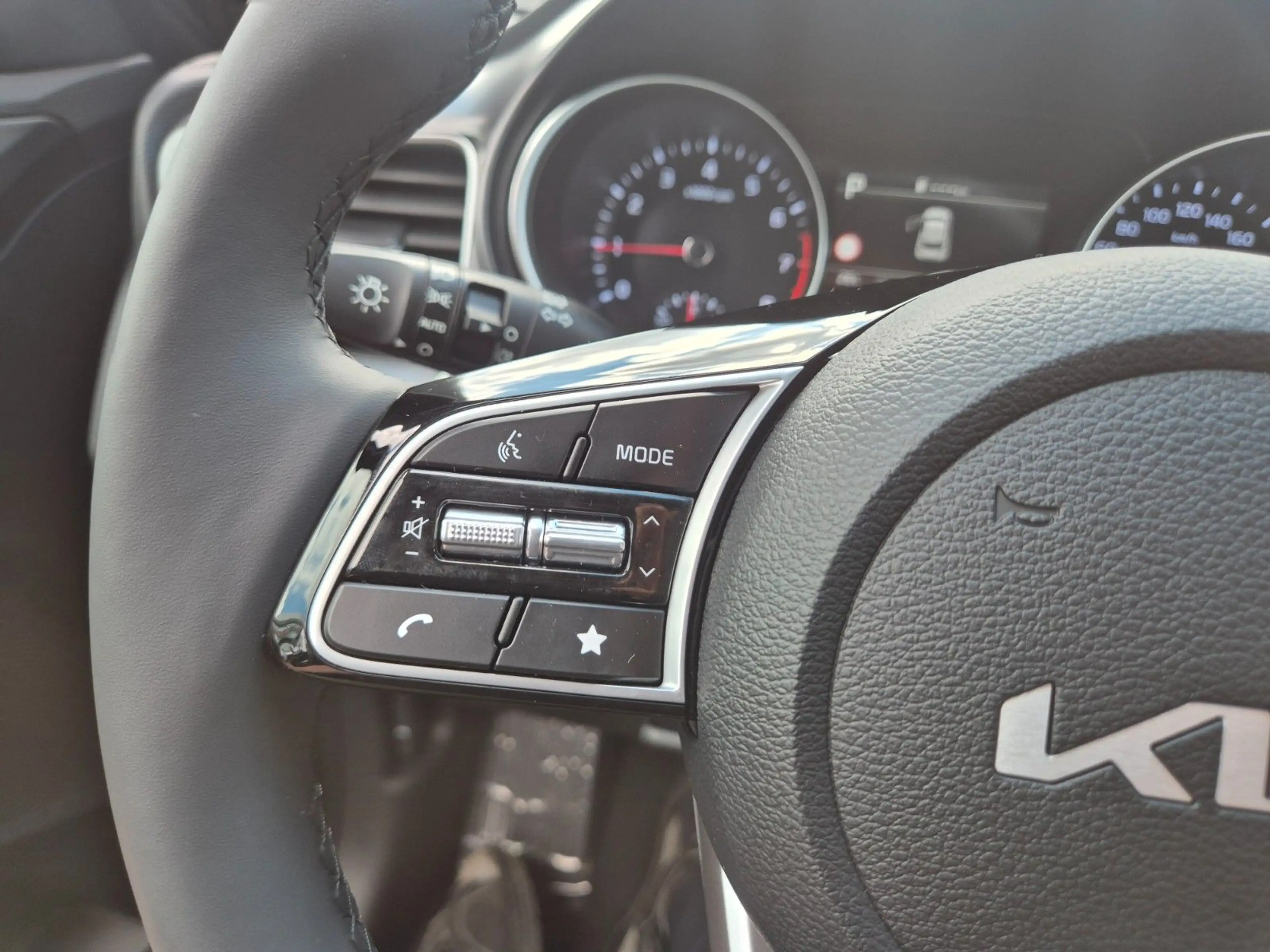 Kia XCeed Autom., LED Navi, Winterp. — photo 23
