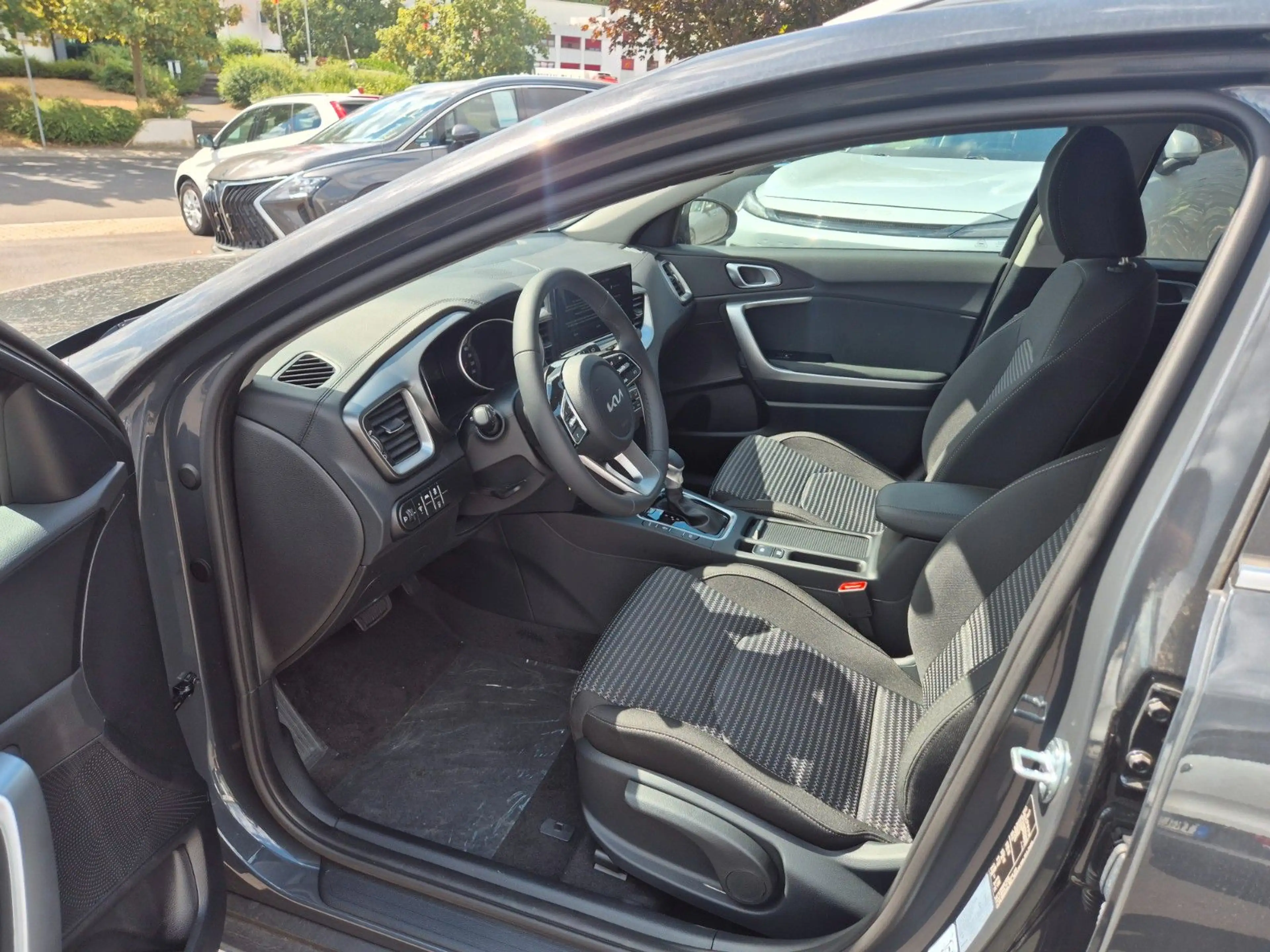 Kia XCeed Autom., LED Navi, Winterp. — photo 15