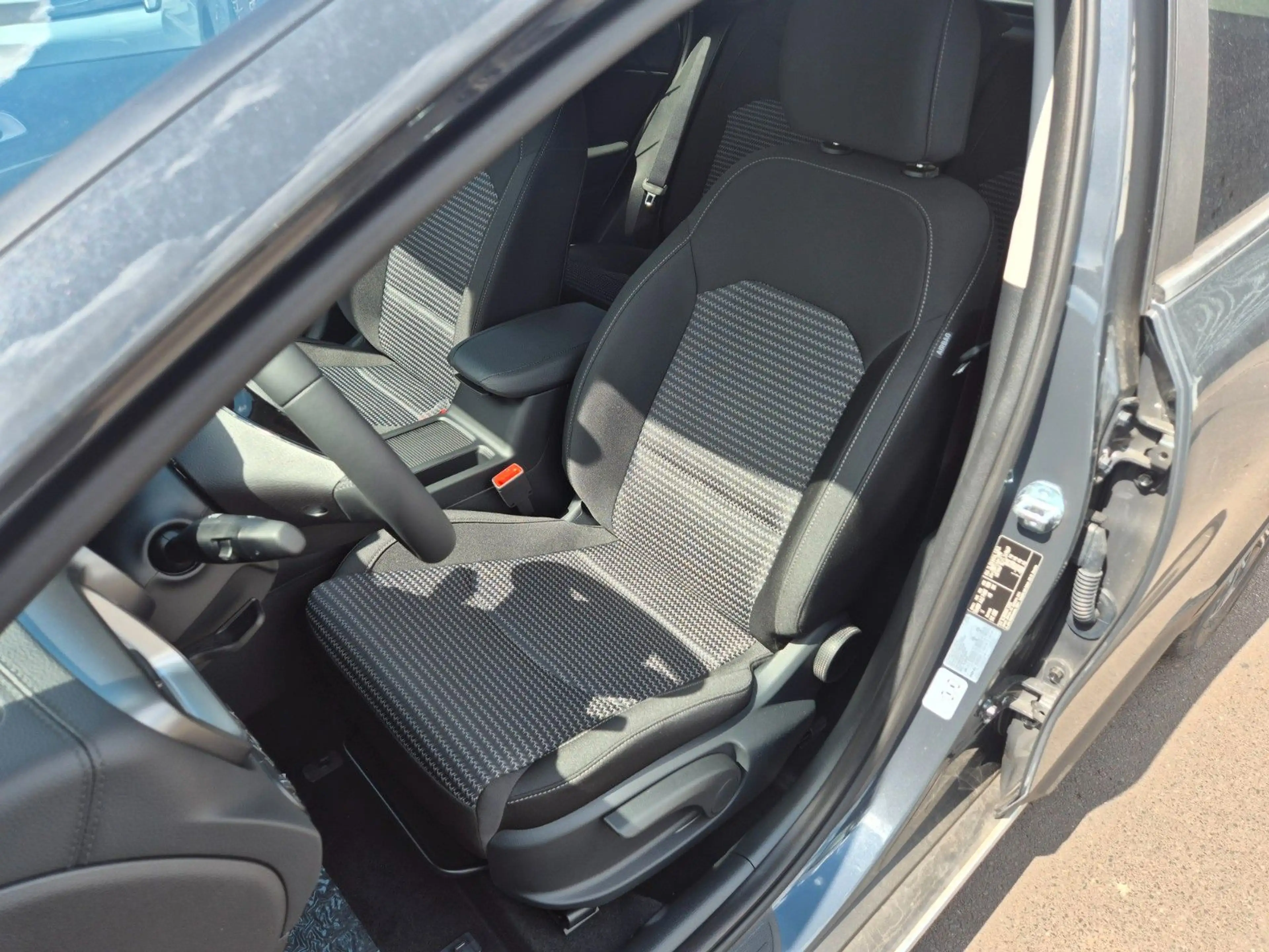 Kia XCeed Autom., LED Navi, Winterp. — photo 16