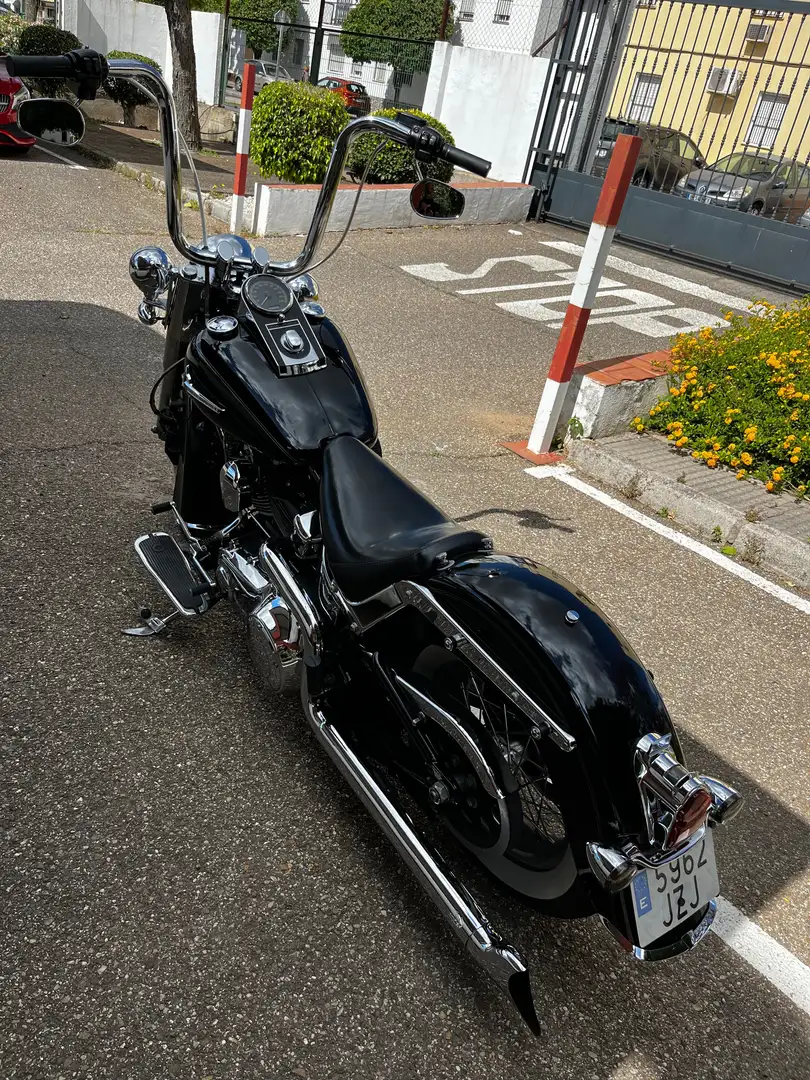 Harley-Davidson Deluxe Softail Negro - 2