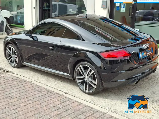 Audi TT view 5