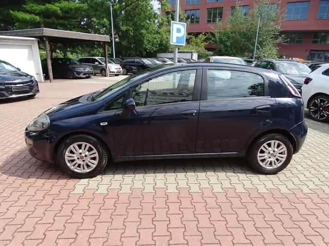 Fiat Punto view 2