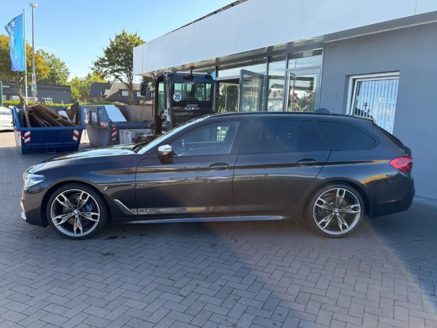 BMW 550 d Touring Laser Driv.-Assis+ Harman Grau - 2
