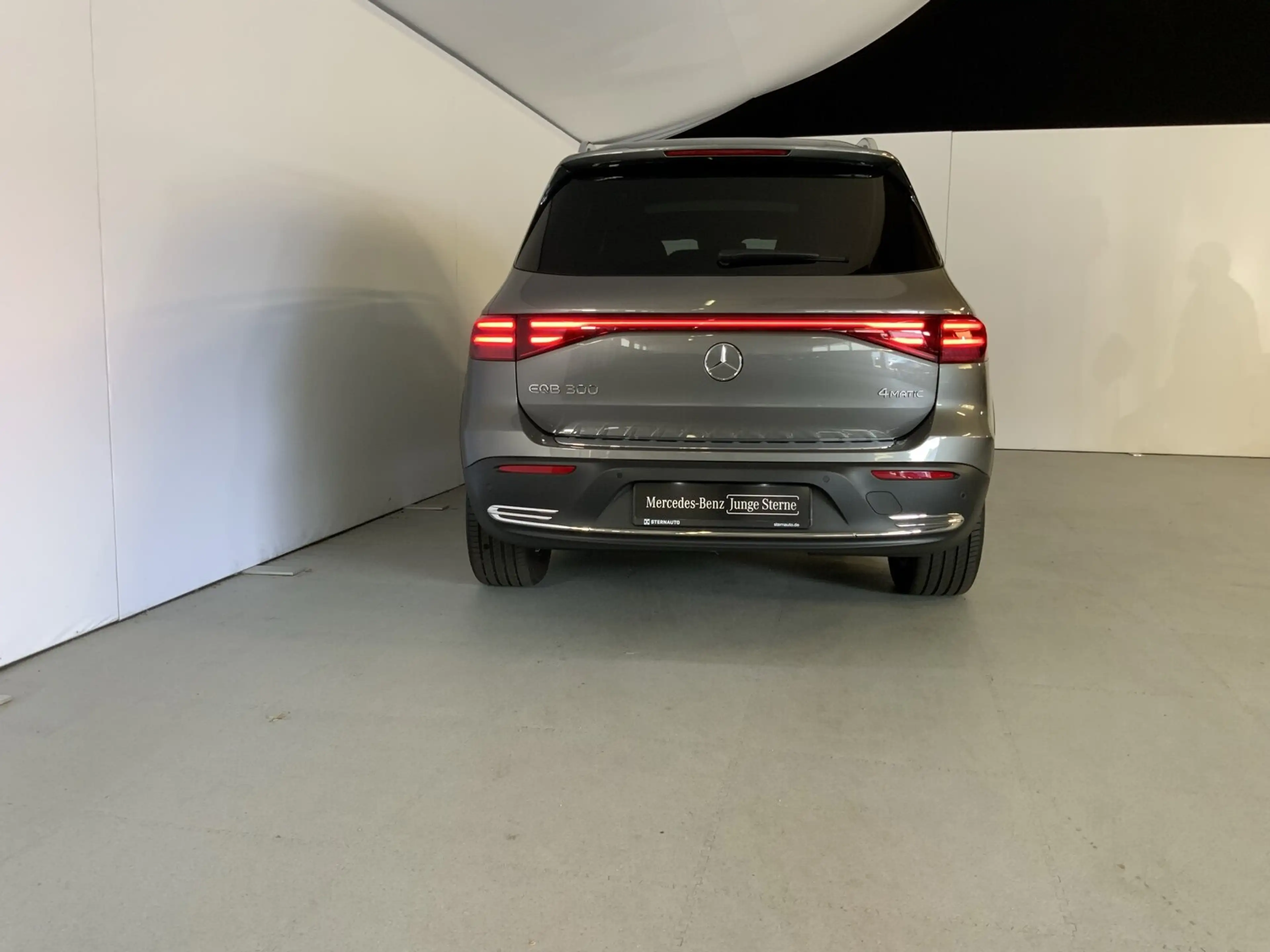 Mercedes-Benz EQB 300 EQB 300 4MATIC  Progressive Navi/Pano.-Dach/Klima — photo 6