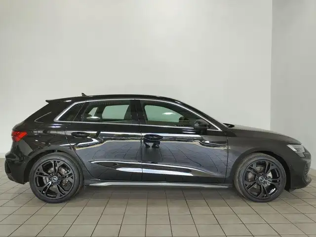 Audi A3 view 3