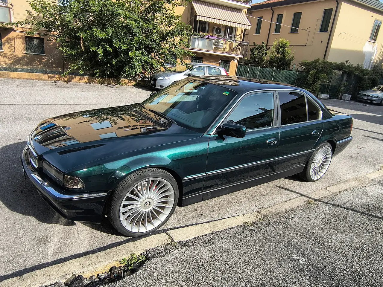 BMW 728