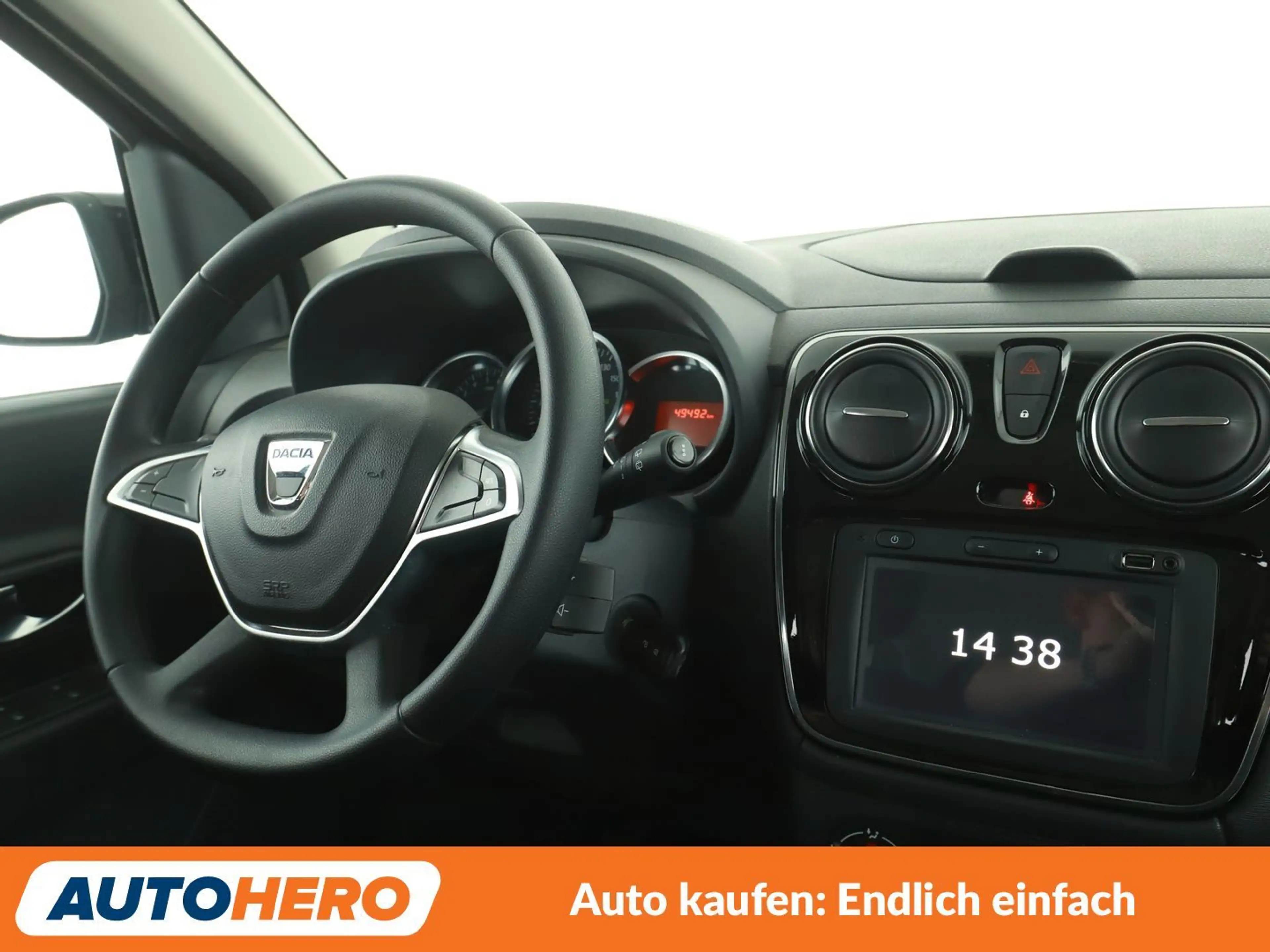 Dacia Lodgy 1.3 TCe Comfort *NAVI*PDC*TEMPO*SHZ*KLIMA* — photo 13