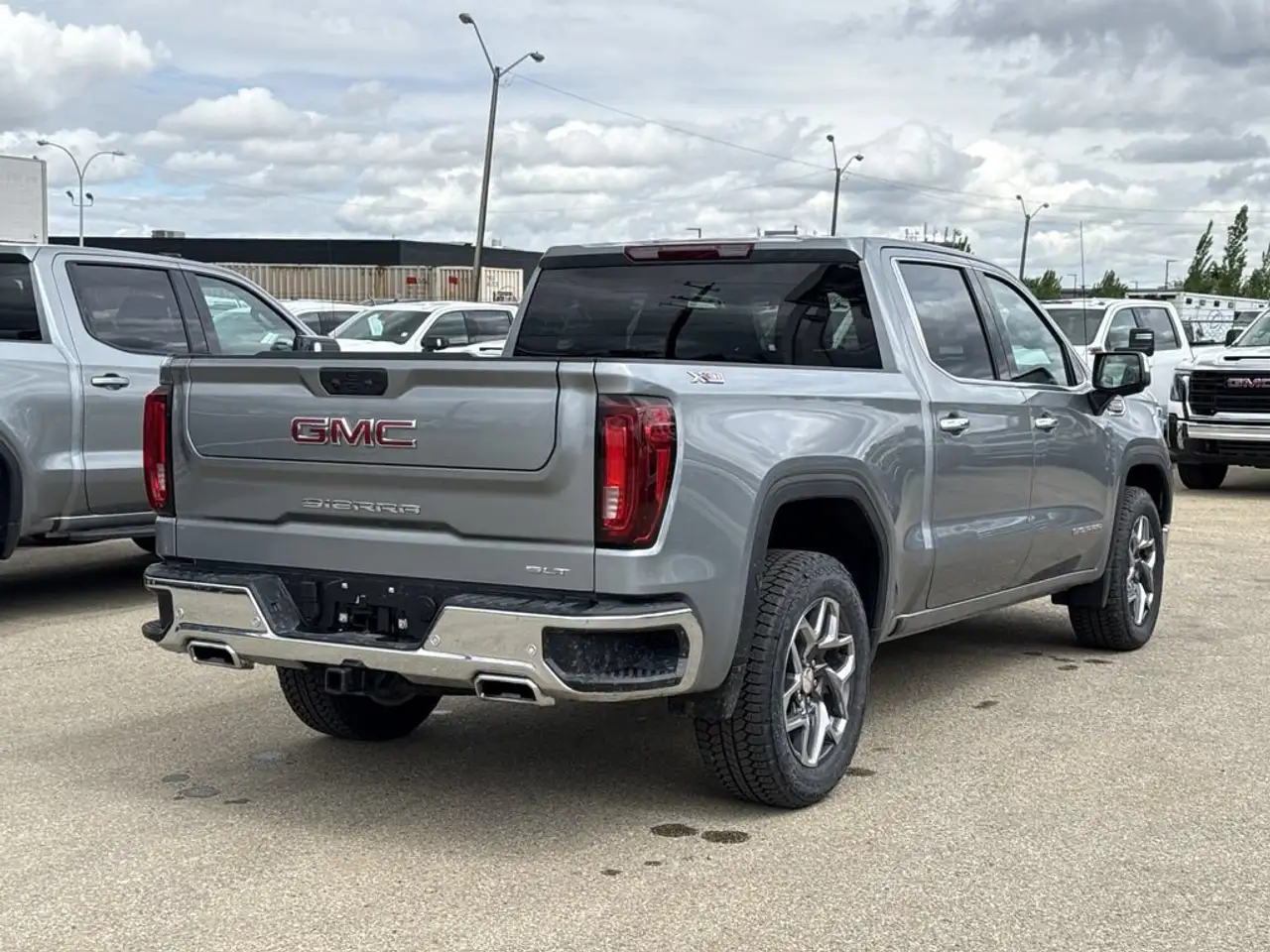 GMC Sierra 1500 снимка GMC Sierra 1500