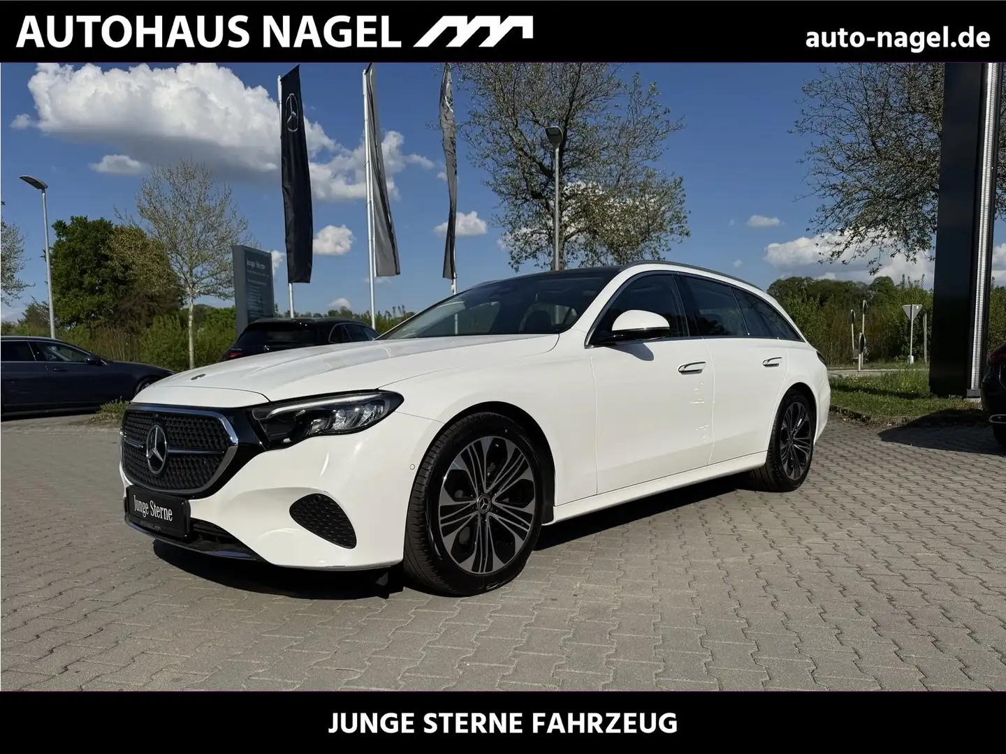 Mercedes-Benz E 220 d Avantgarde Advanced Pano AHK Lenkradheiz Blanc - 1