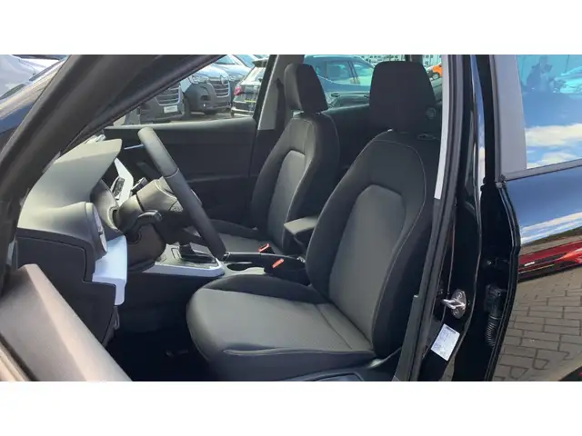 SEAT Arona view 10