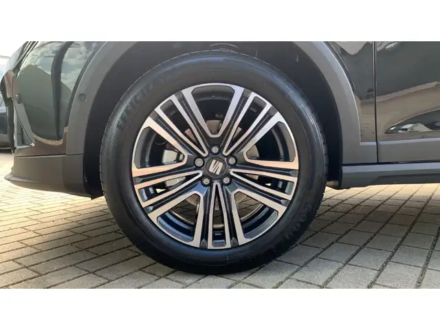 SEAT Arona view 13