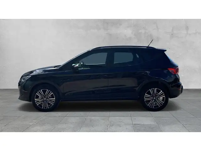 SEAT Arona view 2