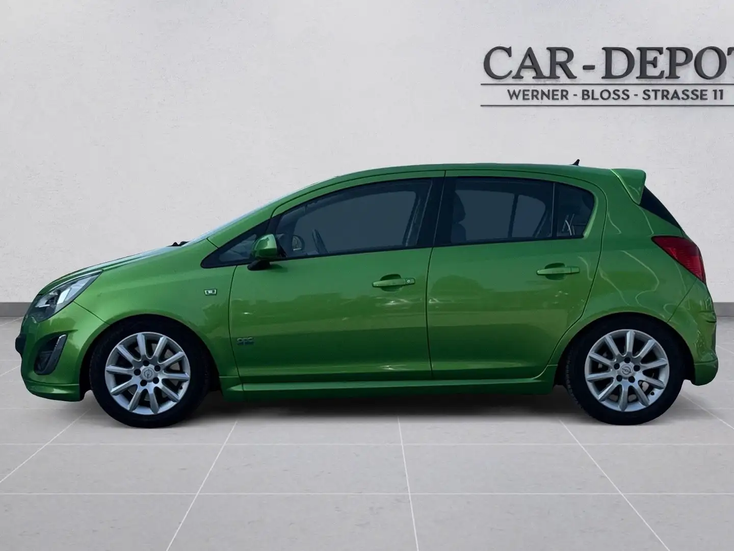 Opel Corsa D Innovation GSI*NAVI*OPC*SHZ*PDC*150PS* Vert - 2