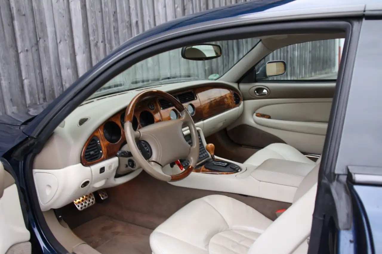 Jaguar XKR Coupe 3 Jahre Garantie, foto 10