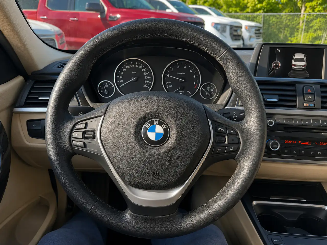 BMW 3 Series снимка BMW 3 Series