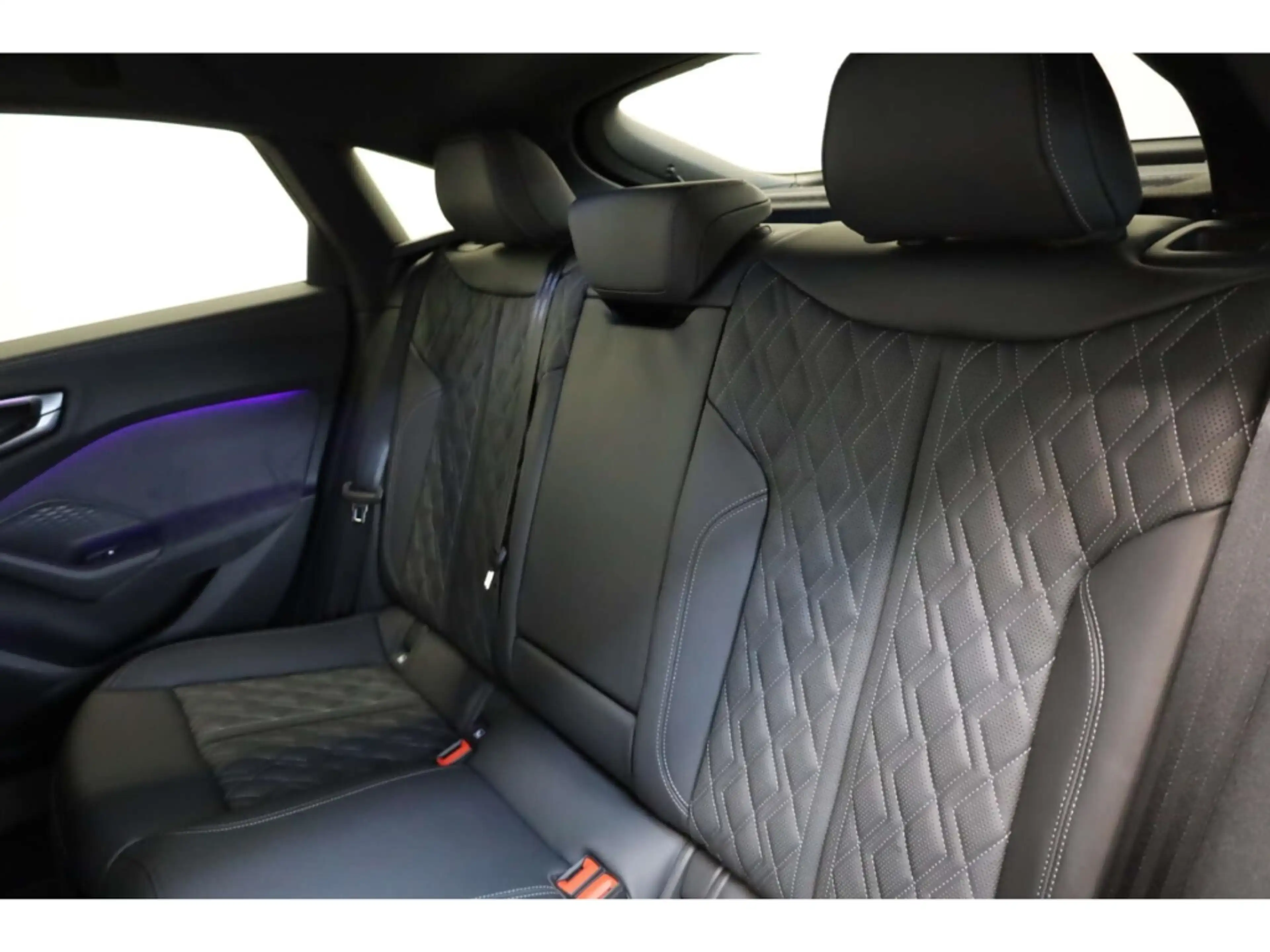 Audi S5 Limousine TFSI quattro S line — photo 11