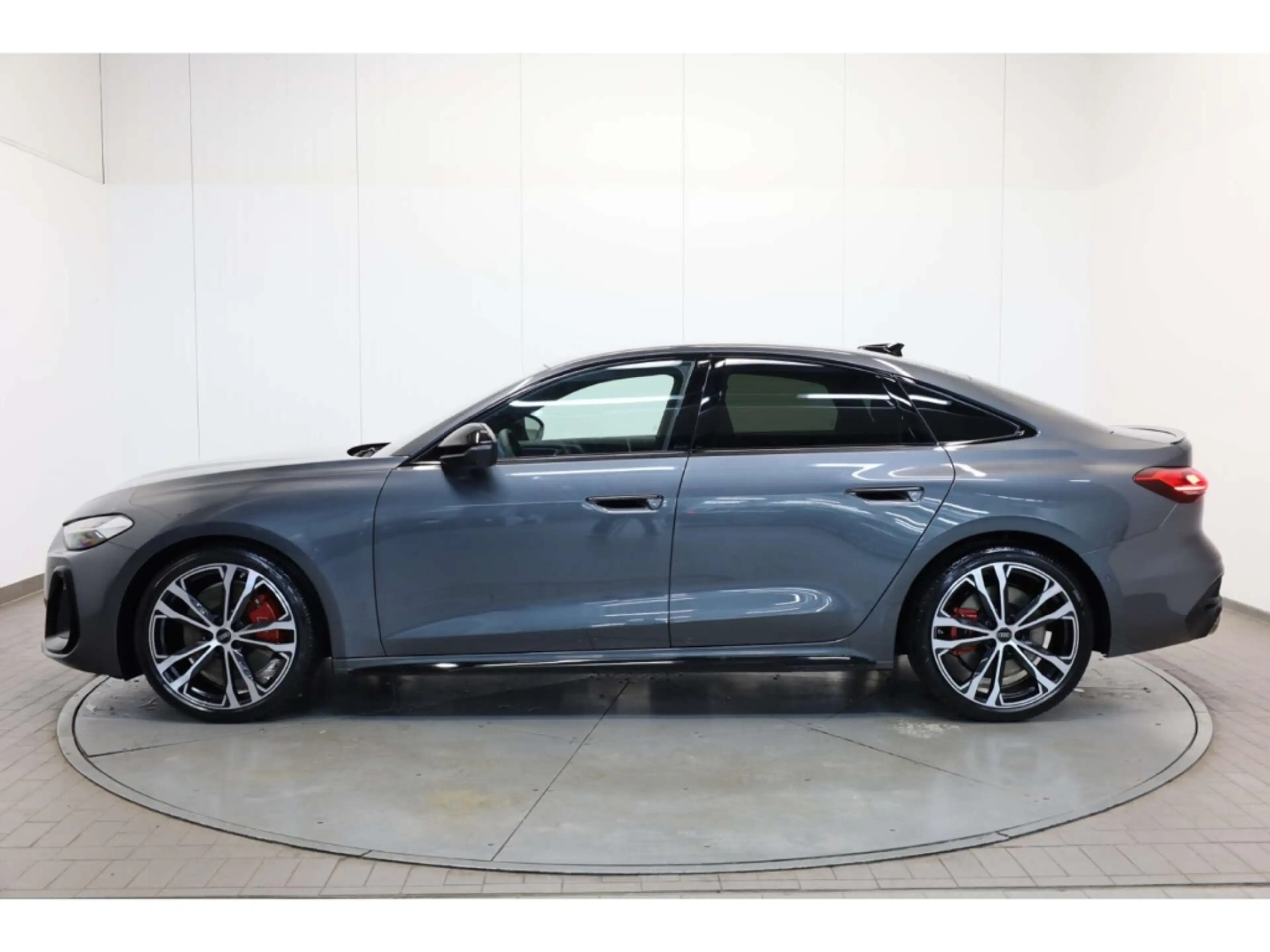 Audi S5 Limousine TFSI quattro S line — photo 5