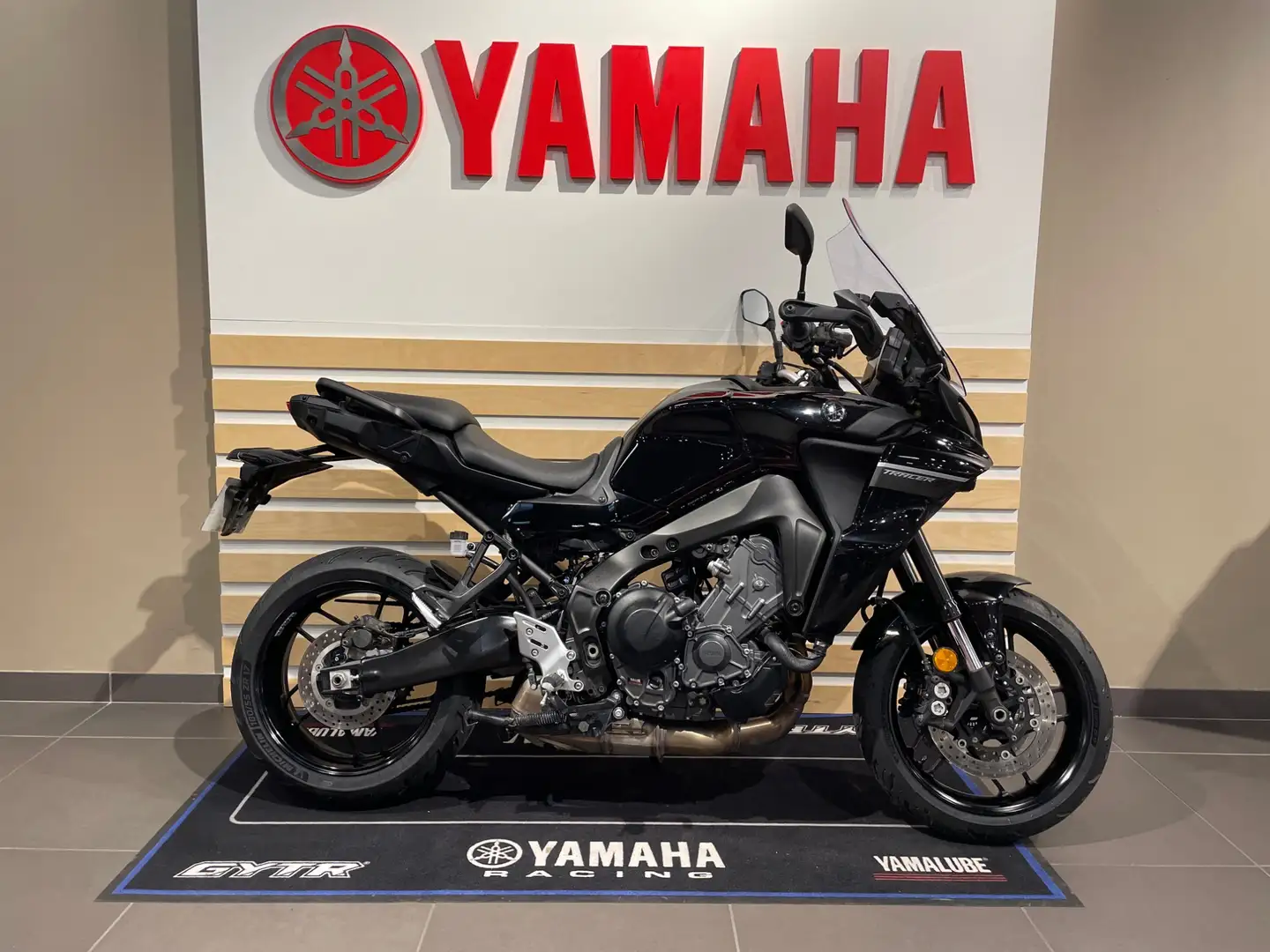 Yamaha Tracer 9 Noir - 1